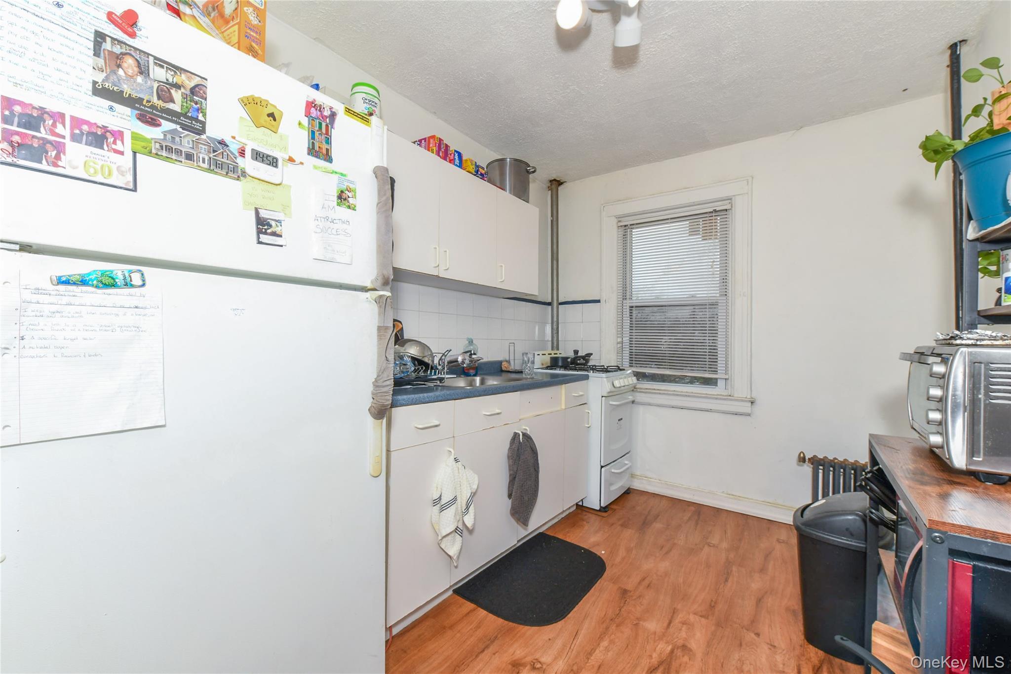Single Family 146th Queens, NY 11422, MLS-982149-10