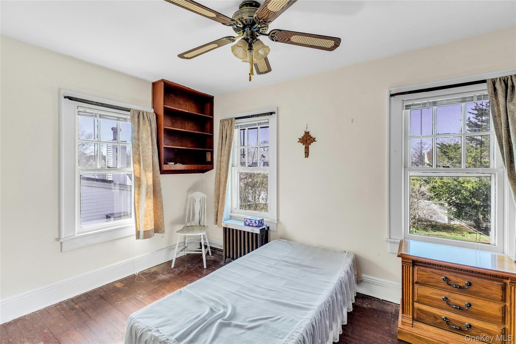 Single Family Stuyvesant  Nassau County, NY 11566, MLS-982152-12