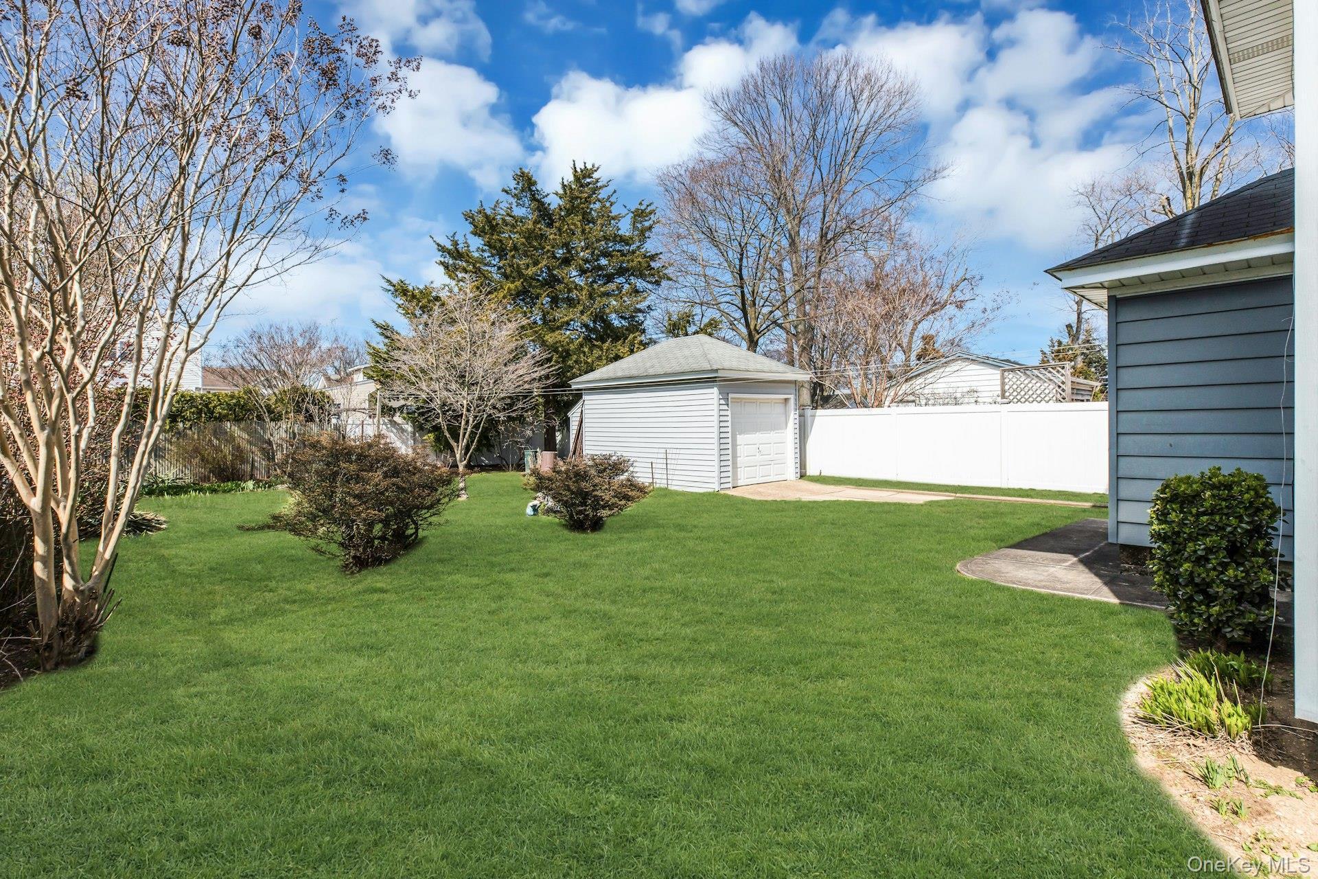 Single Family Stuyvesant  Nassau County, NY 11566, MLS-982152-20