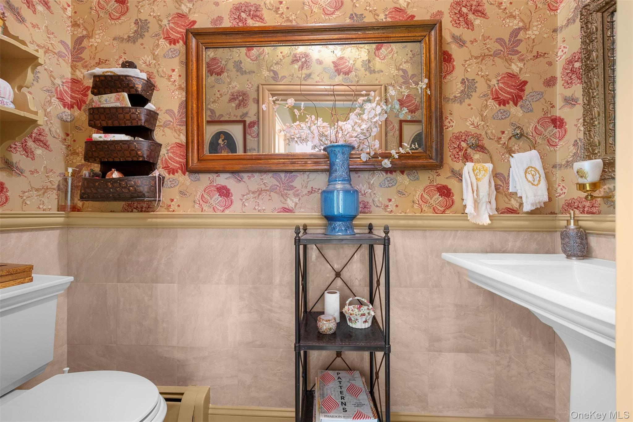 Condo Overlook  Nassau County, NY 11050, MLS-982160-19