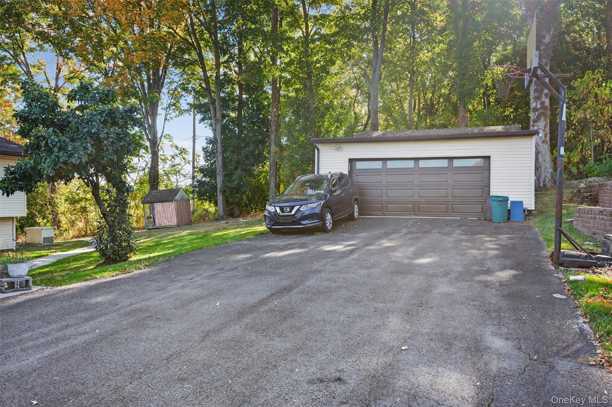 Single Family Mount Rose  Ulster County, NY 12542, MLS-982168-34