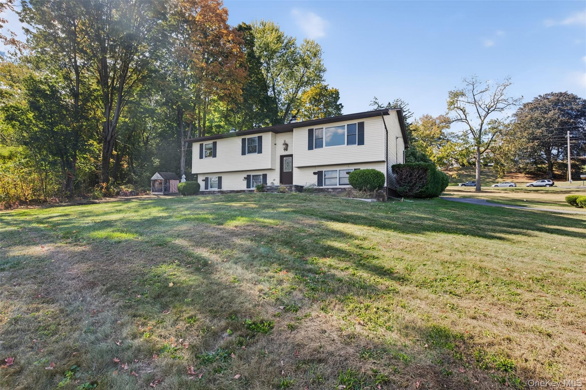 Single Family Mount Rose  Ulster County, NY 12542, MLS-982168-4