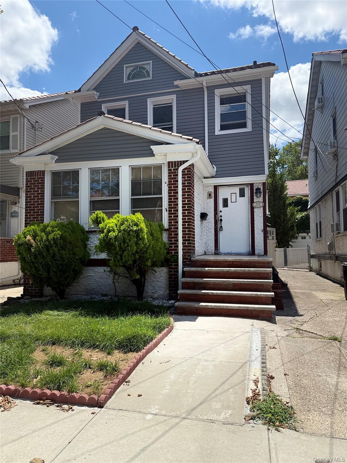 Single Family 79th Avenue  Queens, NY 11385, MLS-982181-2