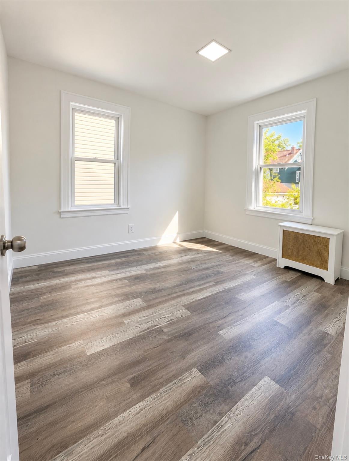 Single Family 79th Avenue  Queens, NY 11385, MLS-982181-9
