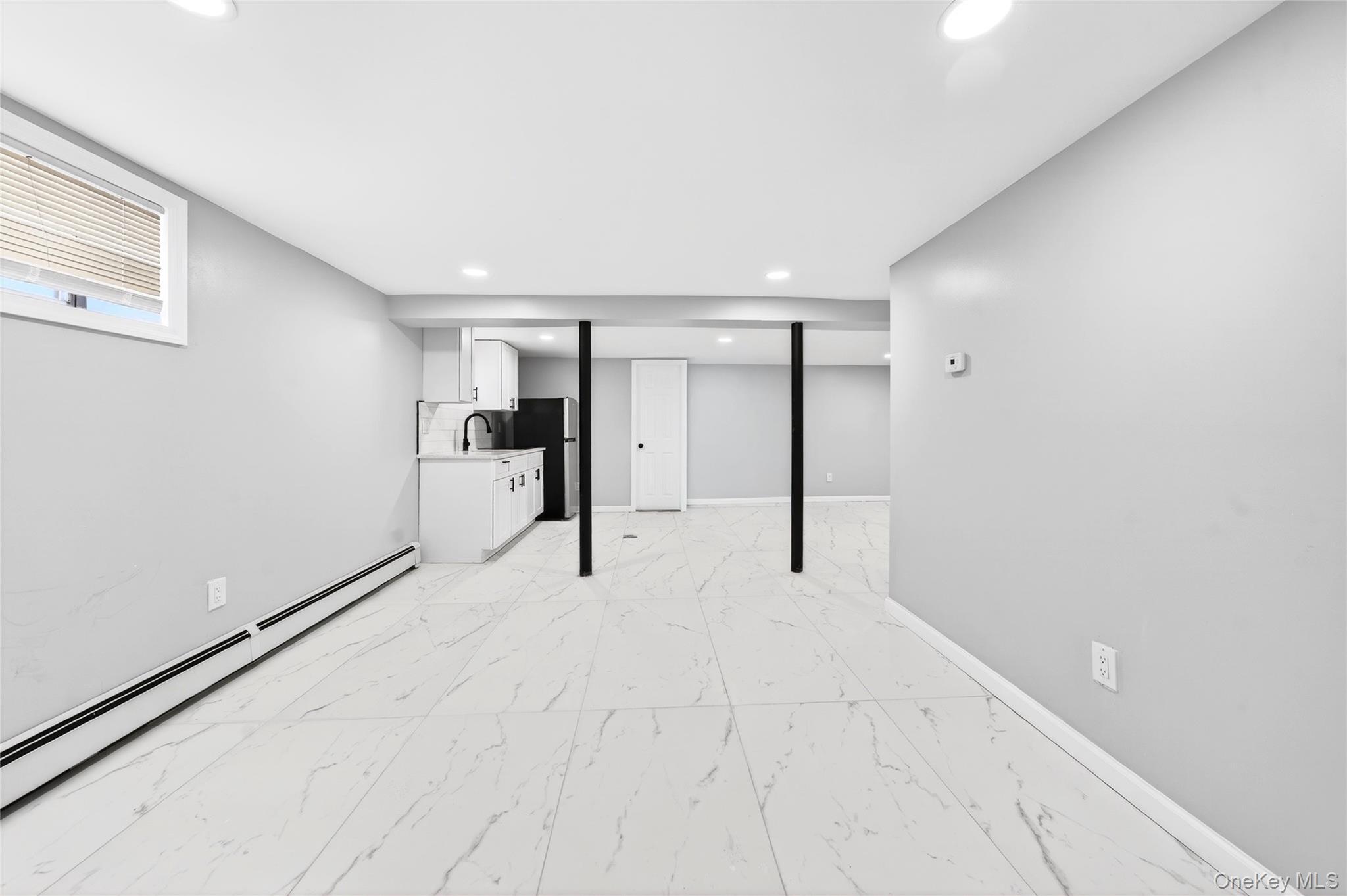 Single Family Madison Nassau County, NY 11550, MLS-982187-9