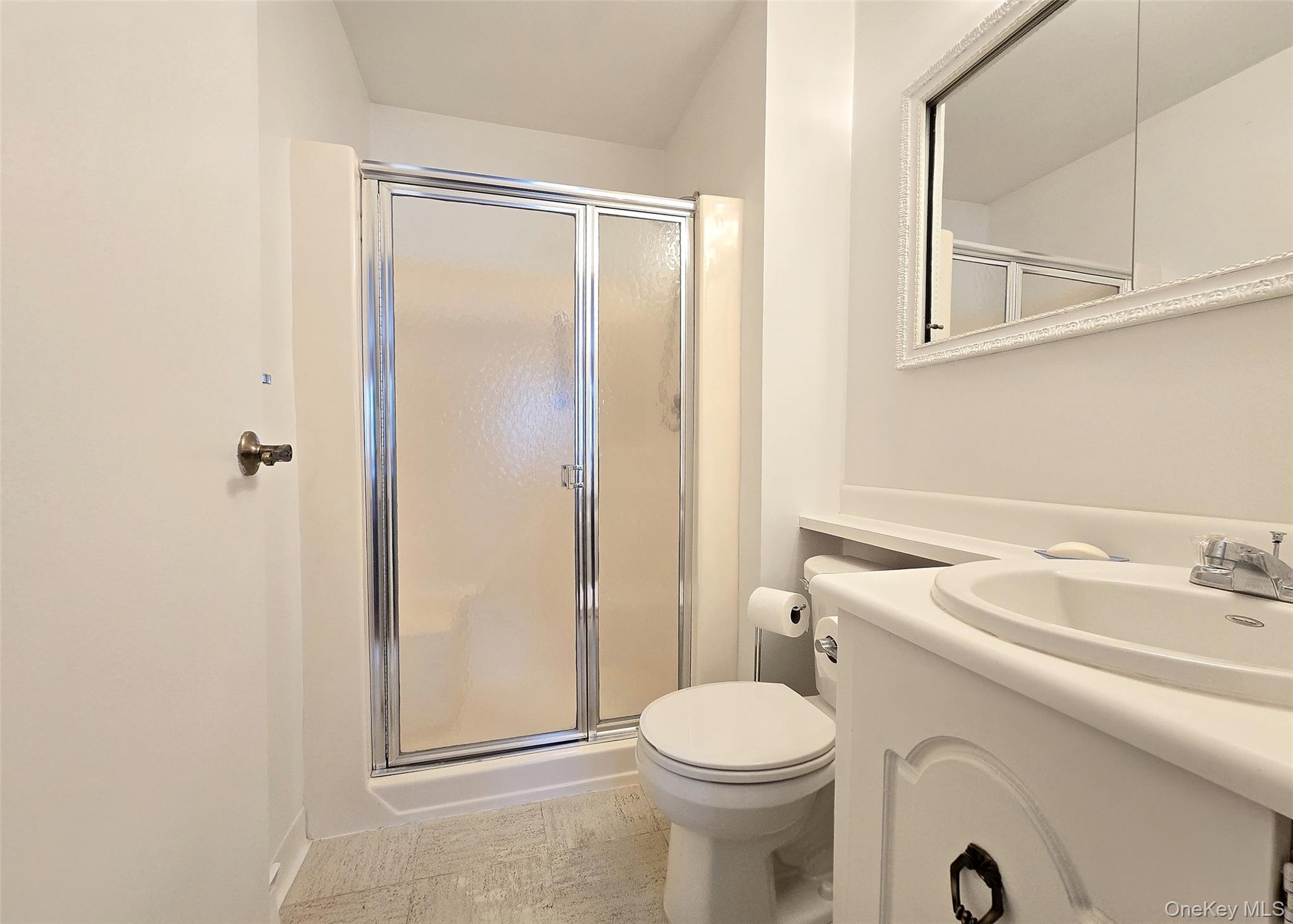 Condo Freemont  Suffolk County, NY 11727, MLS-982205-14