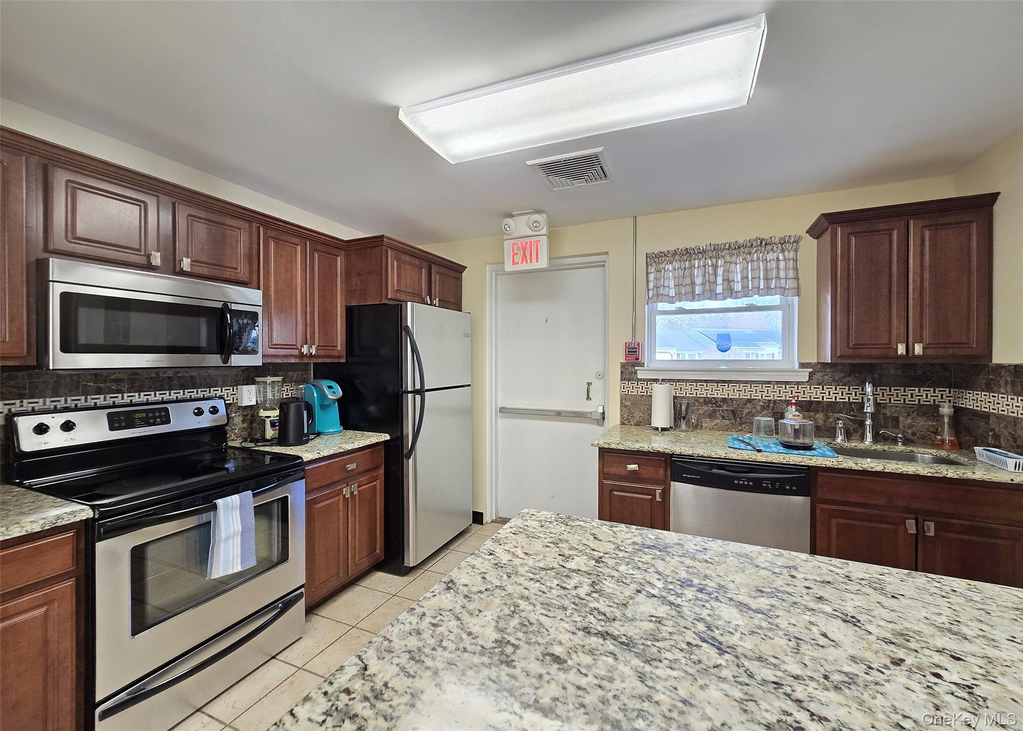 Condo Freemont  Suffolk County, NY 11727, MLS-982205-19