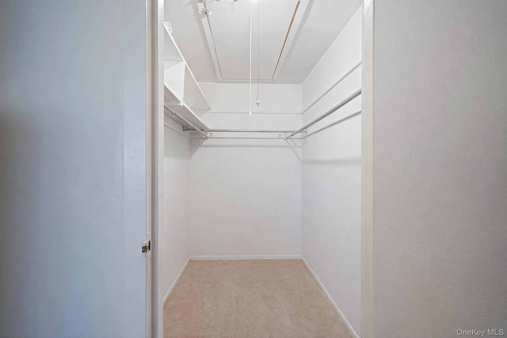 Condo Birchwood  Suffolk County, NY 11763, MLS-982215-17