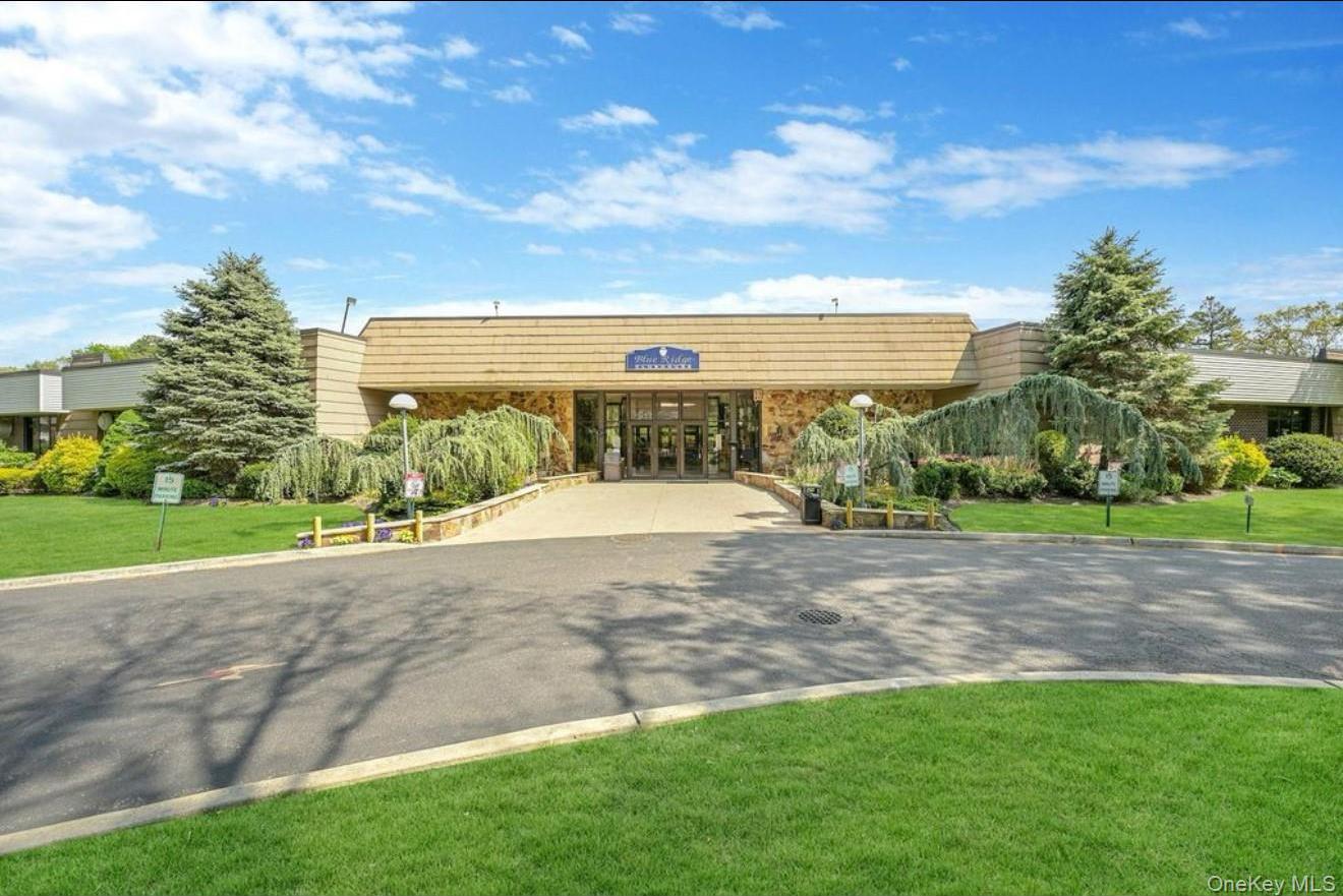 Condo Birchwood  Suffolk County, NY 11763, MLS-982215-25
