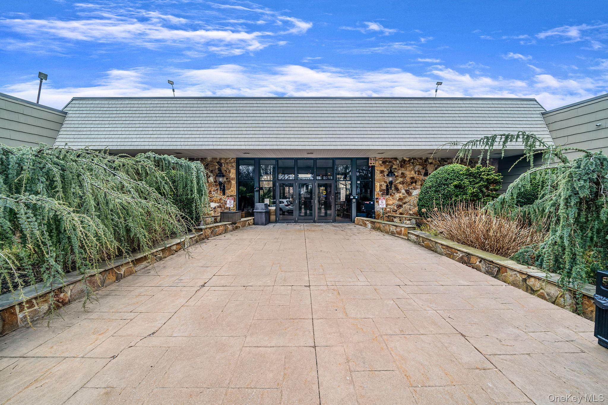 Condo Birchwood  Suffolk County, NY 11763, MLS-982215-26