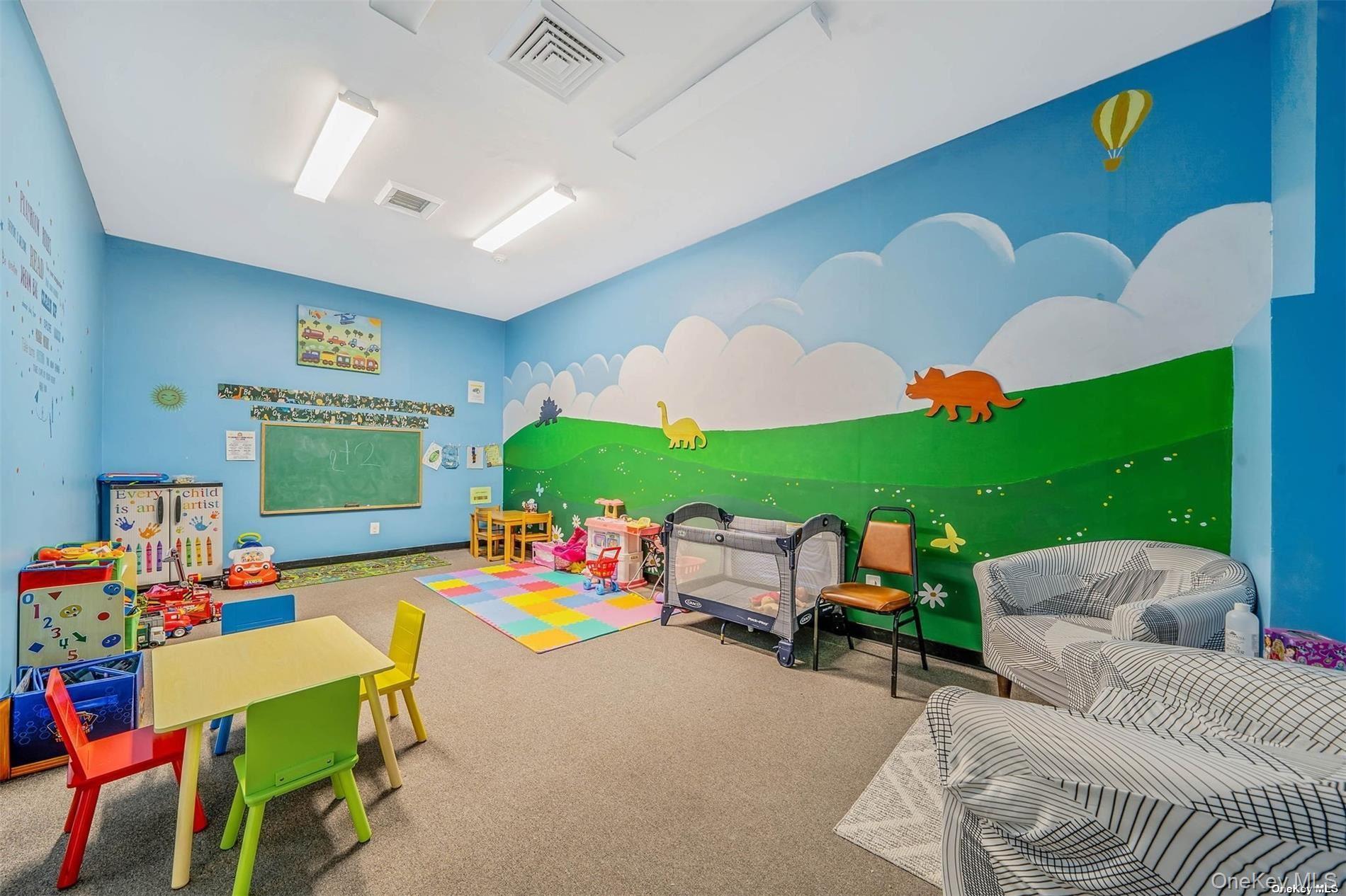 Condo Birchwood  Suffolk County, NY 11763, MLS-982215-34