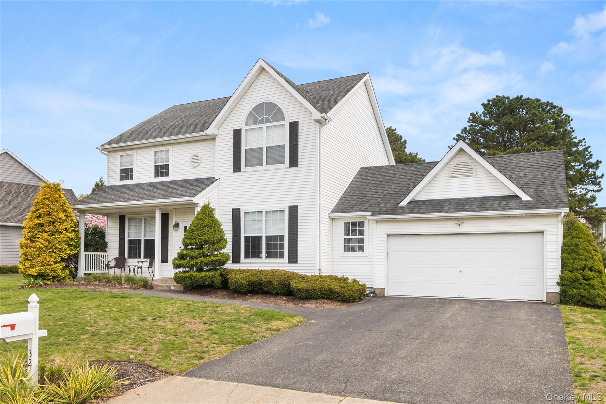 Single Family Willowbend  Suffolk County, NY 11742, MLS-982218-24