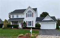 Single Family Willowbend  Suffolk County, NY 11742, MLS-982218-25