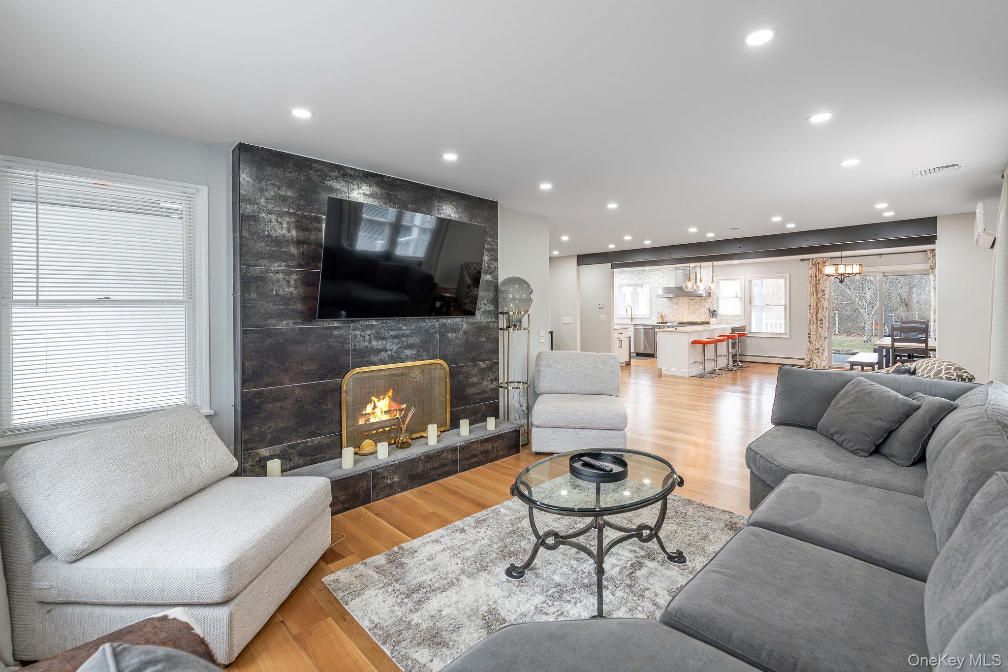 Single Family Main Road Suffolk County, NY 11939, MLS-982221-10