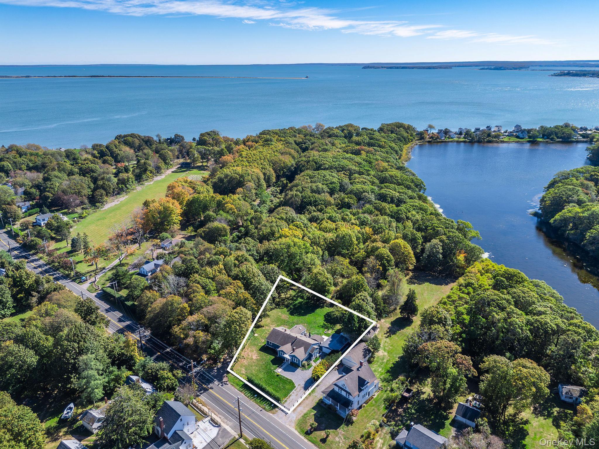 Single Family Main Road  Suffolk County, NY 11939, MLS-982221-30