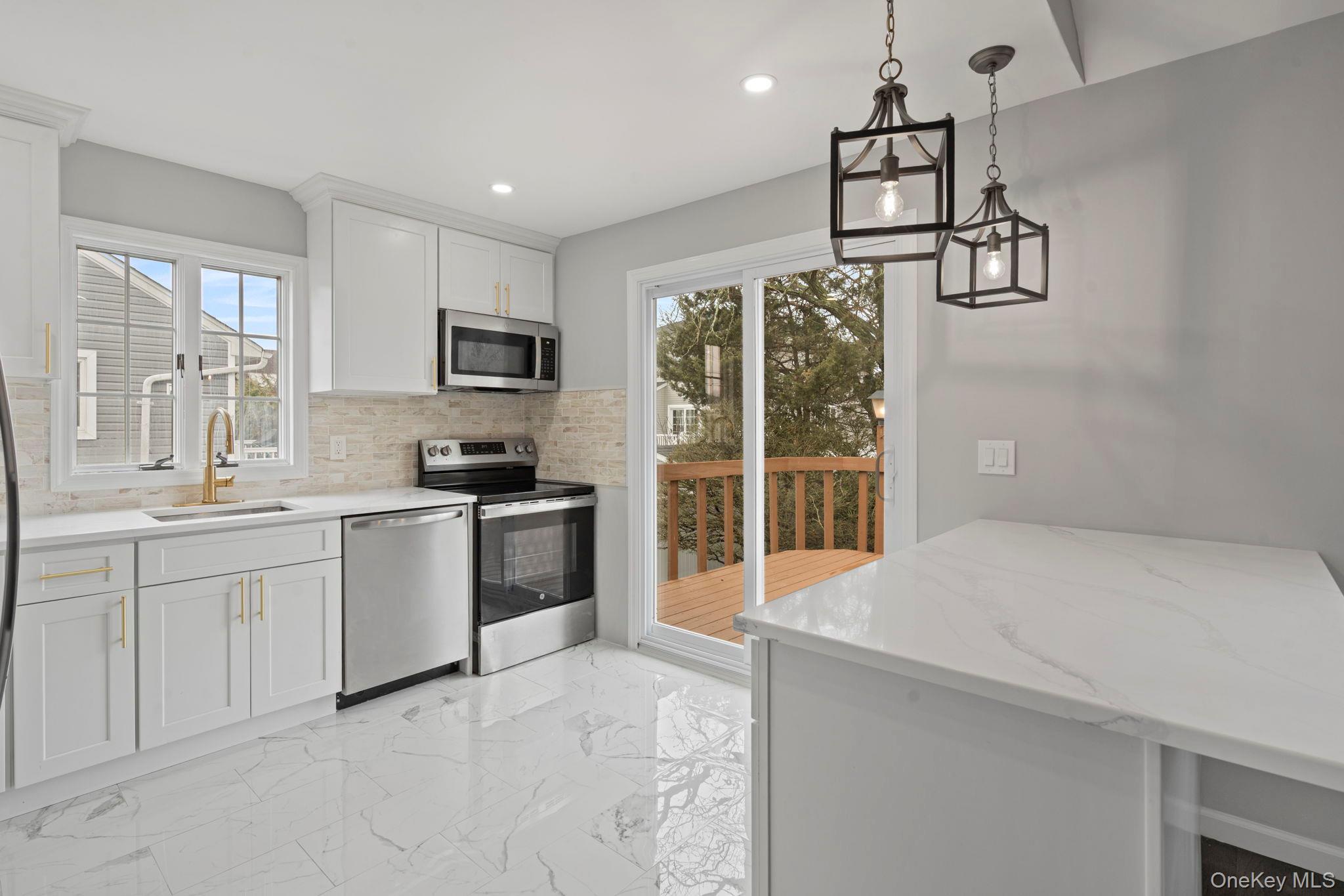 Single Family Hampton  Nassau County, NY 11783, MLS-982238-16
