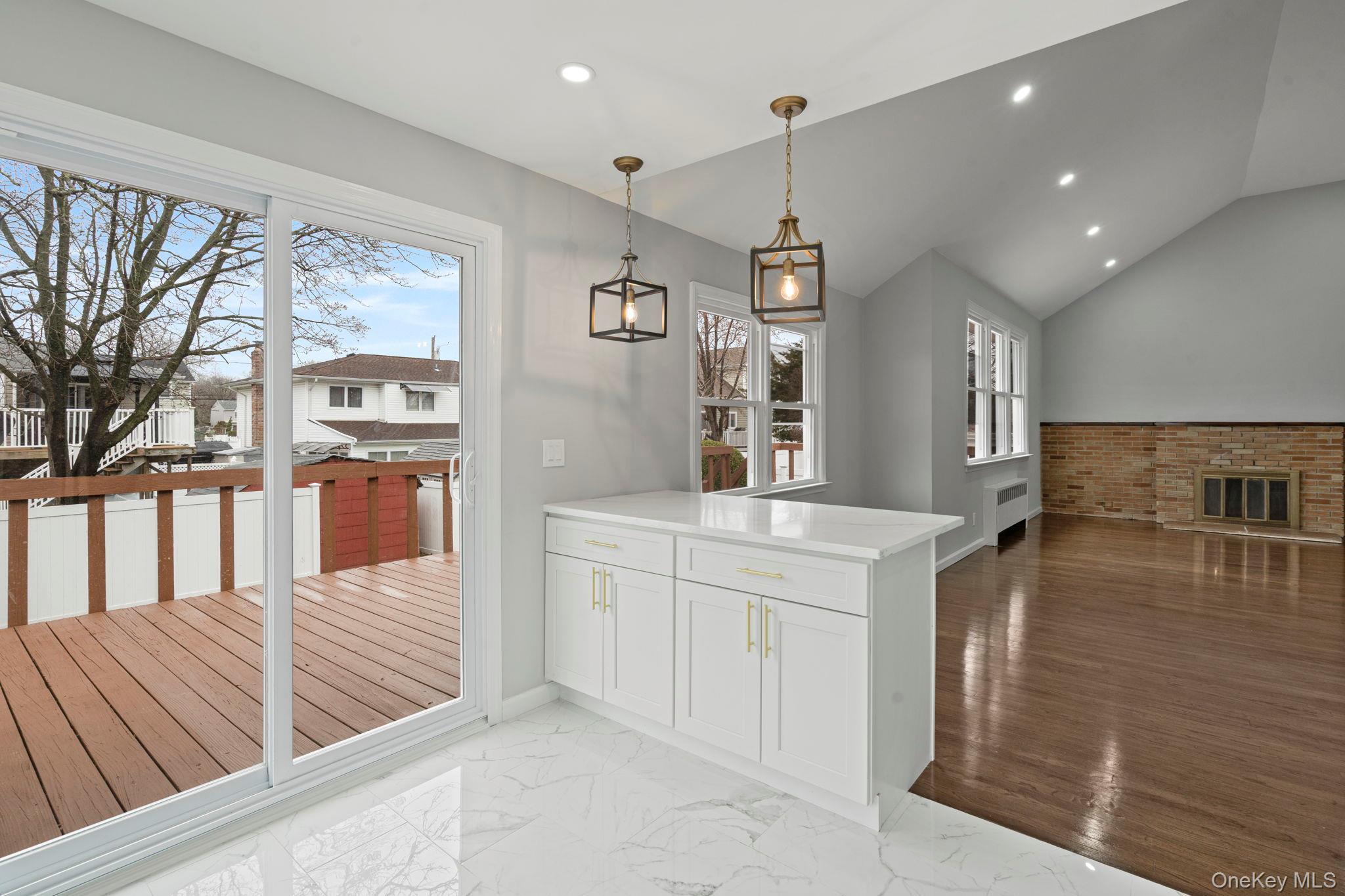 Single Family Hampton  Nassau County, NY 11783, MLS-982238-21
