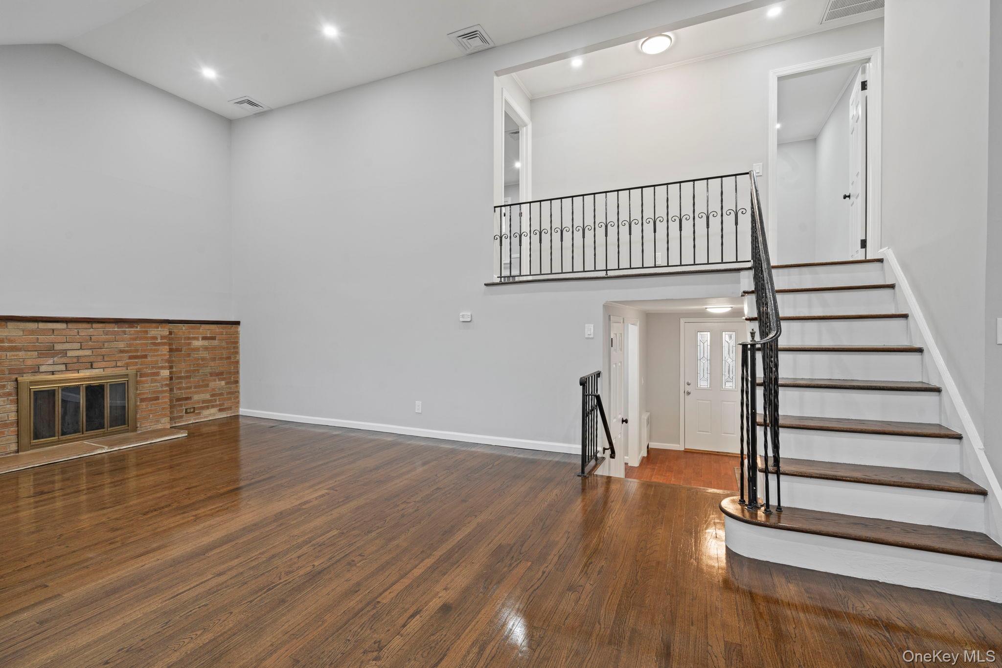 Single Family Hampton  Nassau County, NY 11783, MLS-982238-24