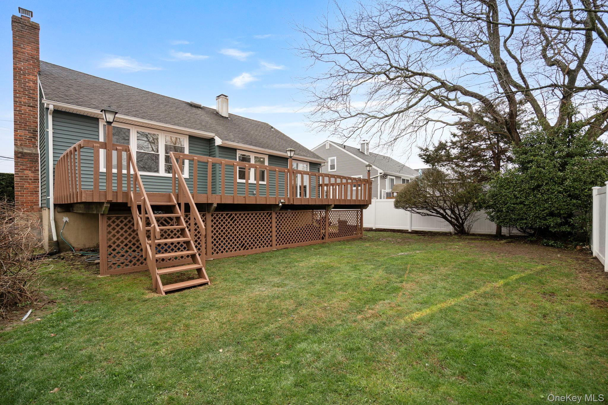 Single Family Hampton  Nassau County, NY 11783, MLS-982238-38