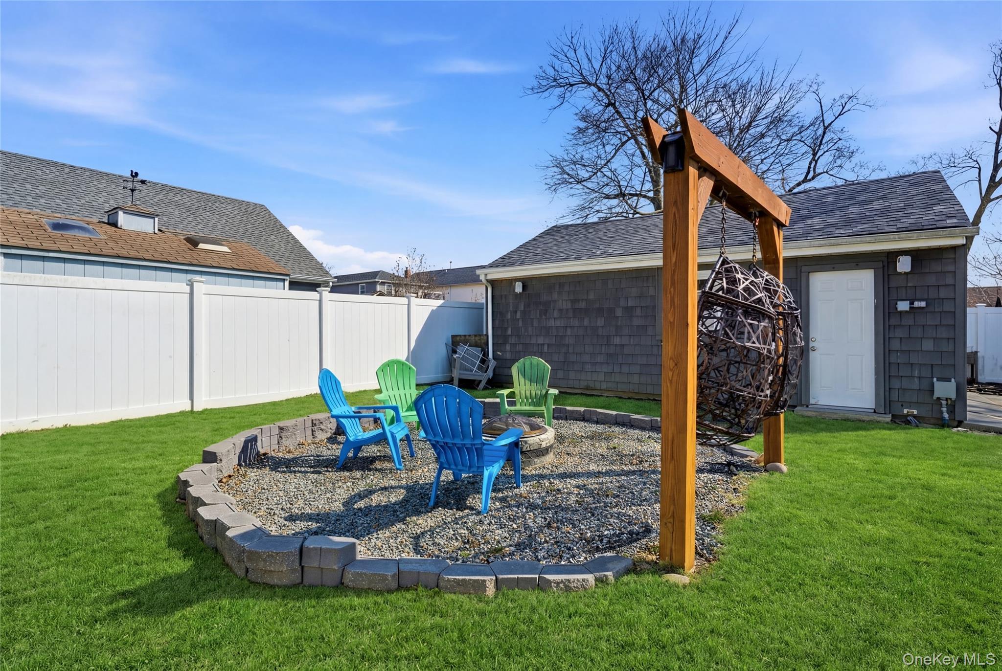 Single Family Oak  Suffolk County, NY 11772, MLS-982250-19