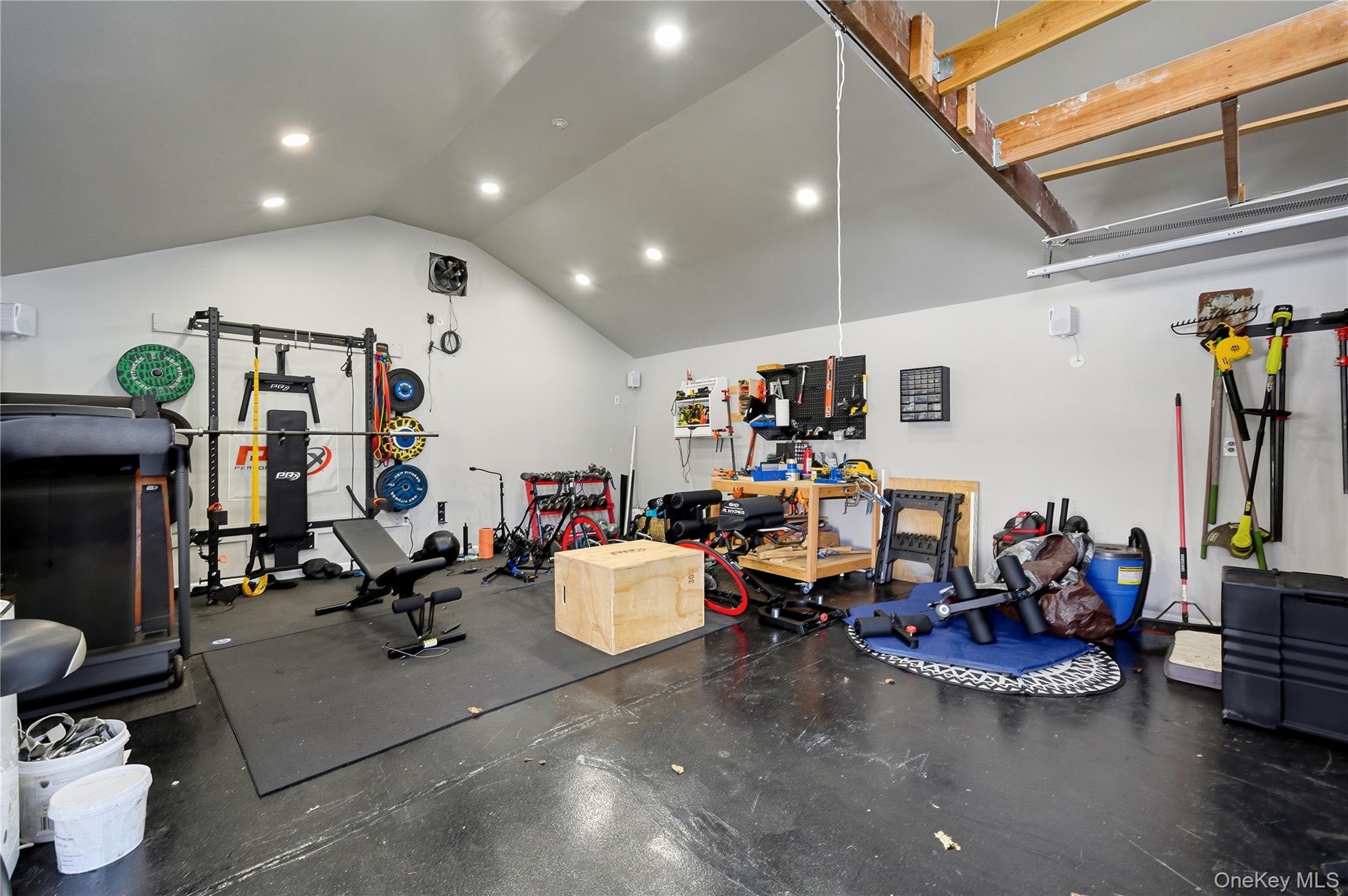 Single Family Oak  Suffolk County, NY 11772, MLS-982250-20