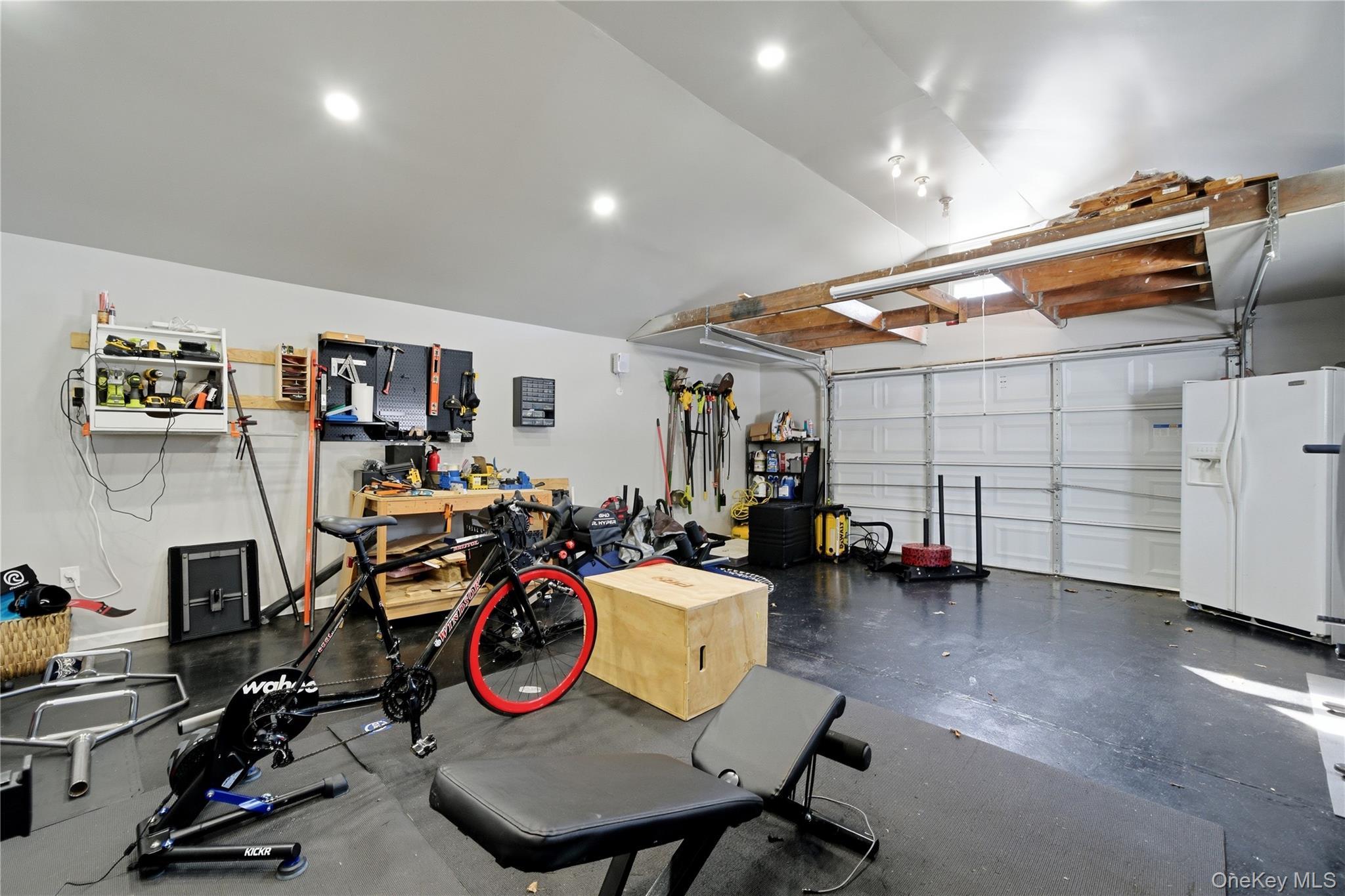 Single Family Oak  Suffolk County, NY 11772, MLS-982250-21