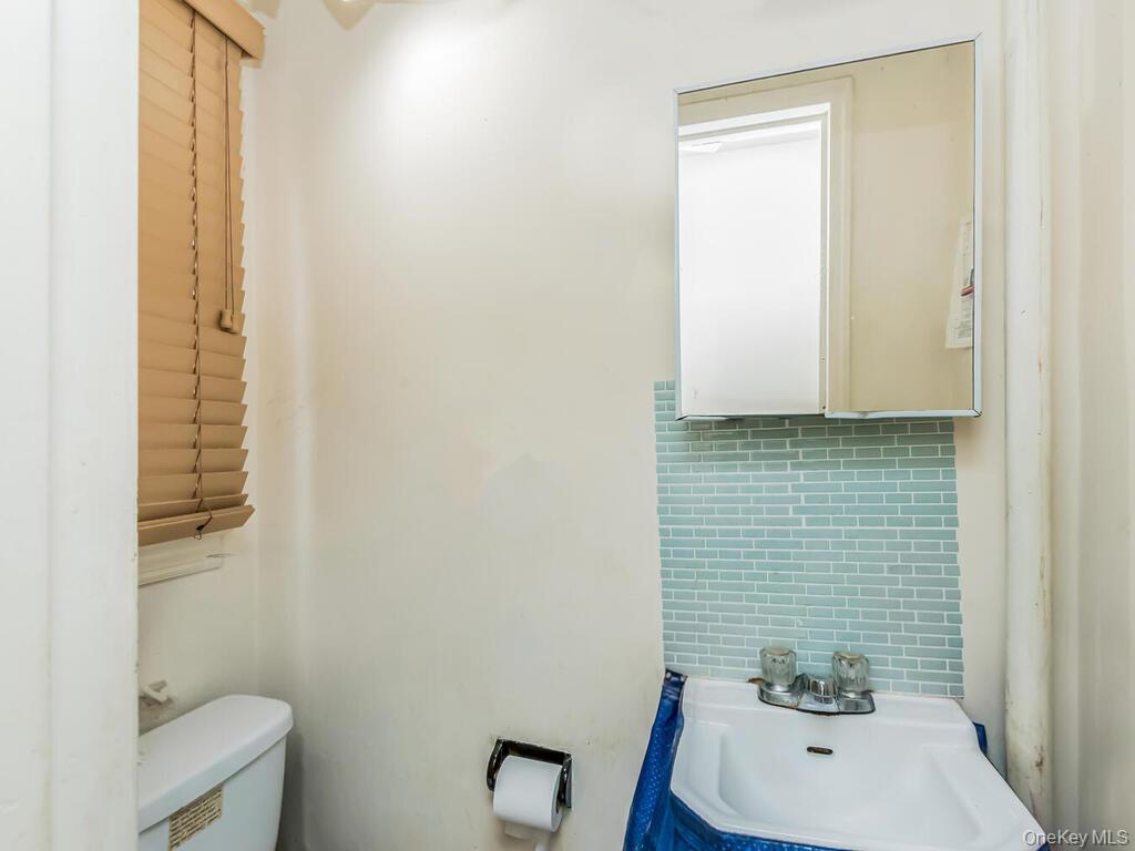 Single Family Stedman  Bronx, NY 10469, MLS-982290-4