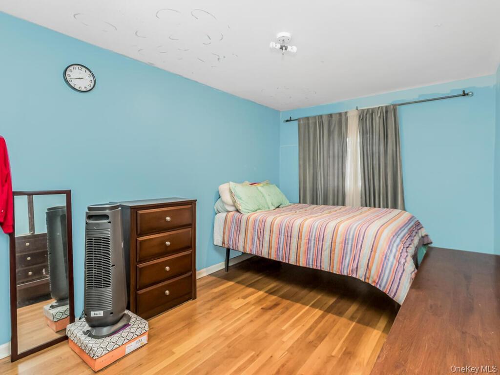 Single Family Stedman  Bronx, NY 10469, MLS-982290-5