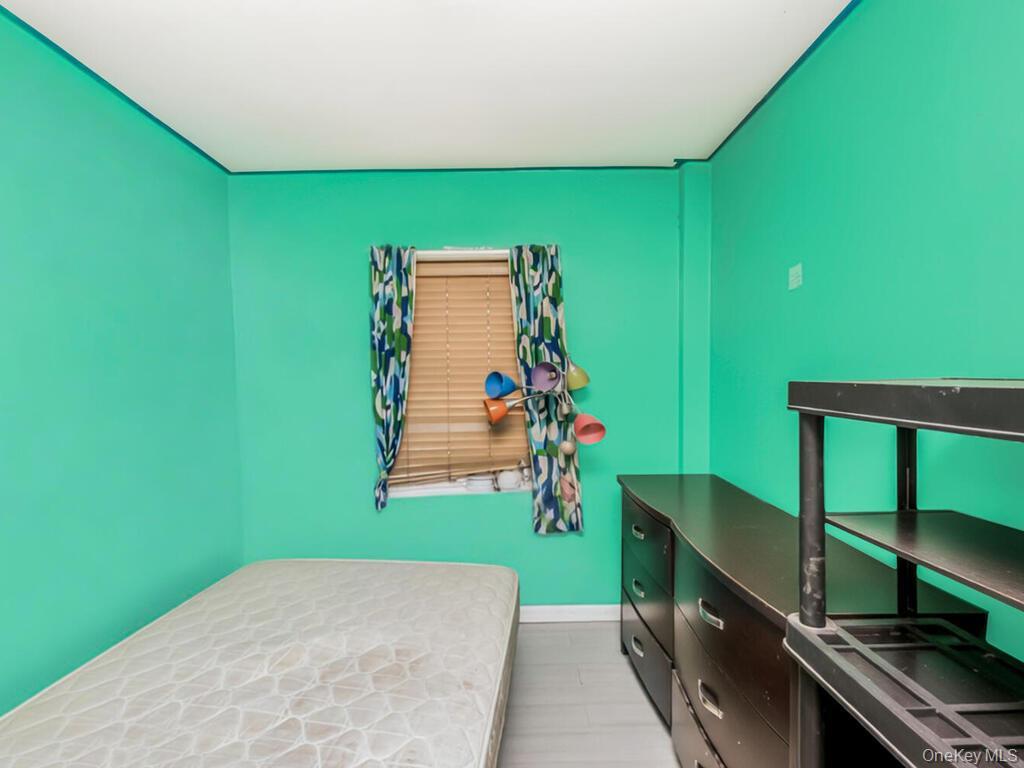 Single Family Stedman  Bronx, NY 10469, MLS-982290-7