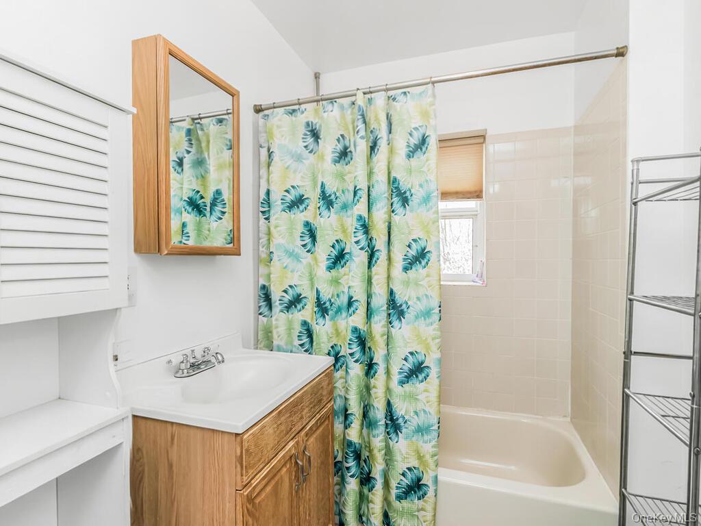 Single Family Stedman  Bronx, NY 10469, MLS-982290-8