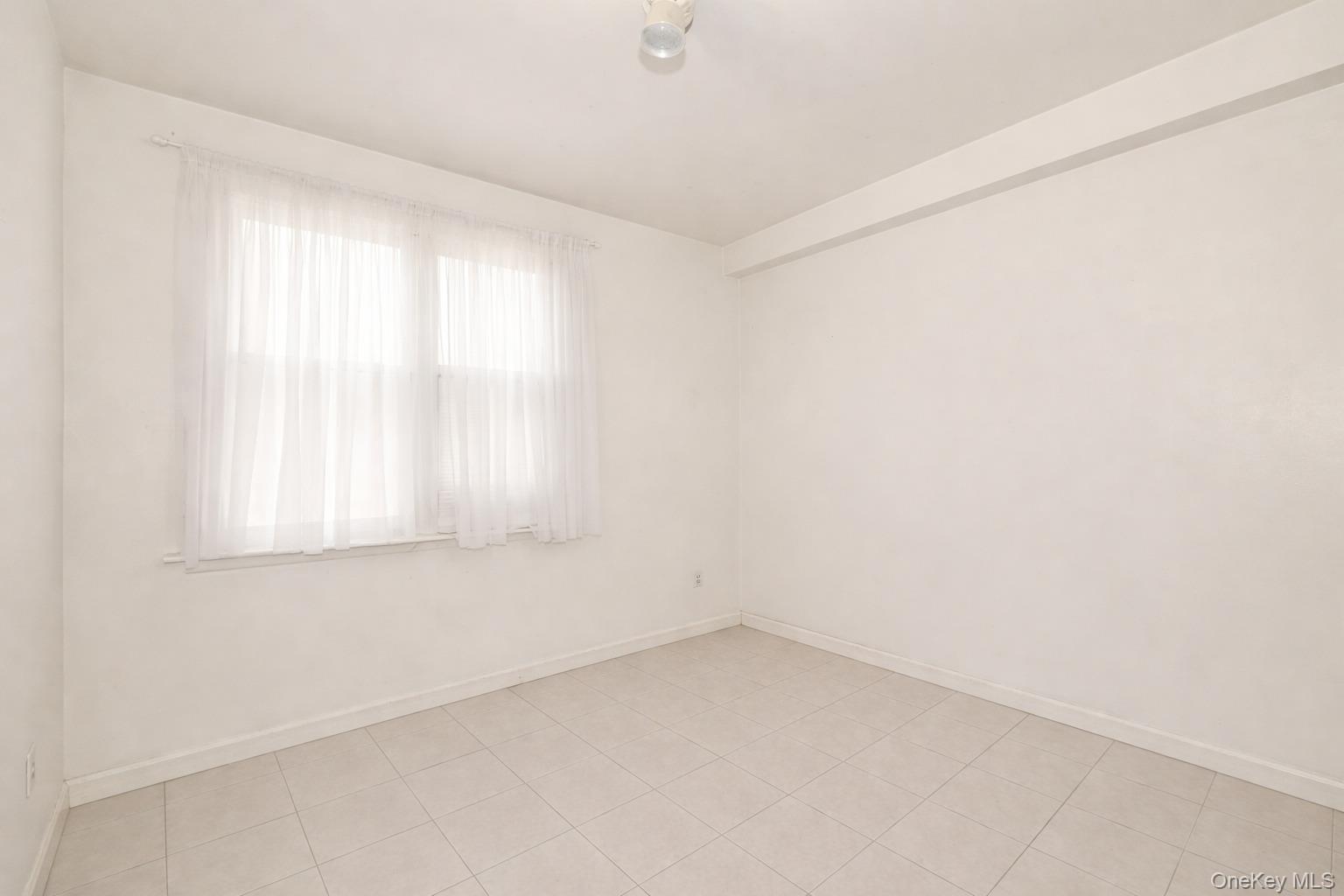 Single Family 62nd Queens, NY 11379, MLS-982305-16