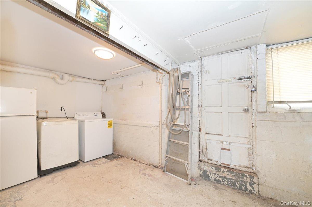 Single Family 62nd Queens, NY 11379, MLS-982305-22