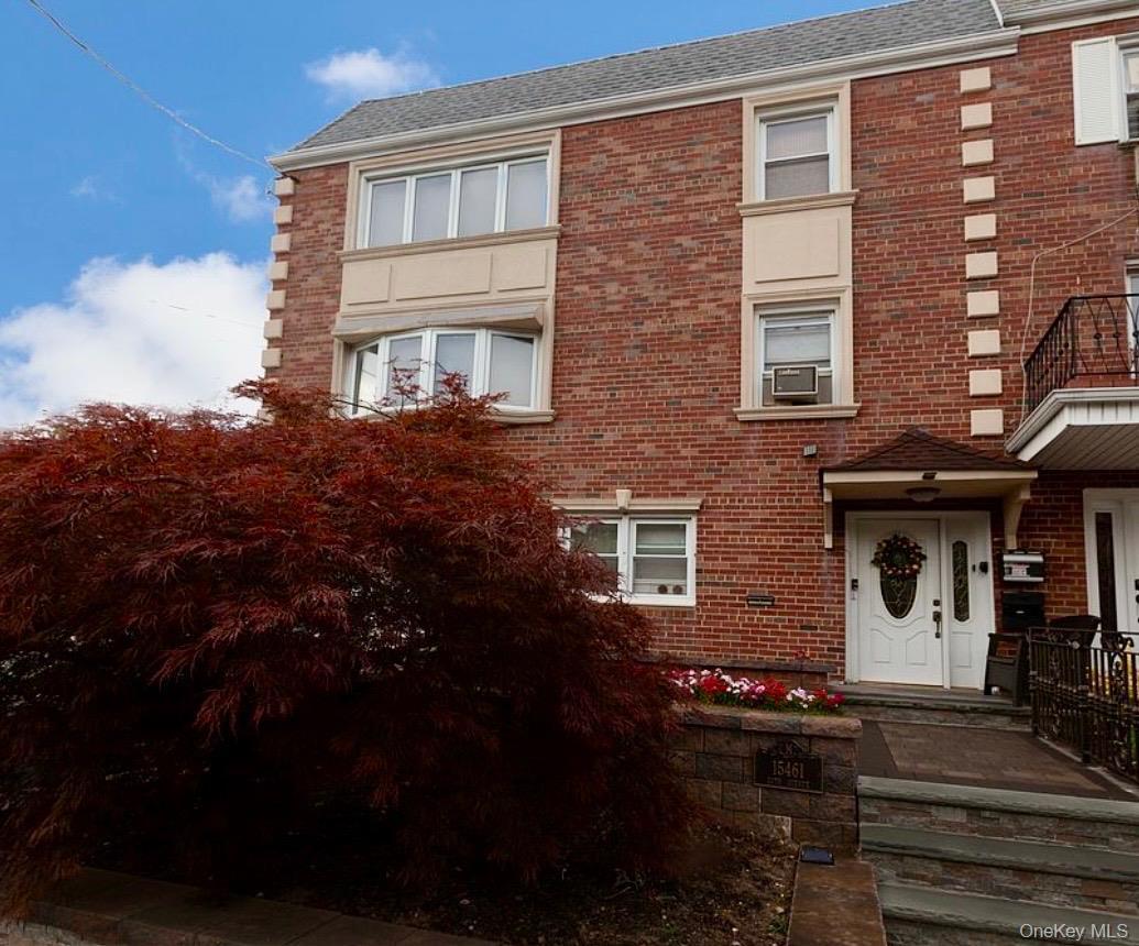 Single Family 20th Avenue  Queens, NY 11357, MLS-982307-3
