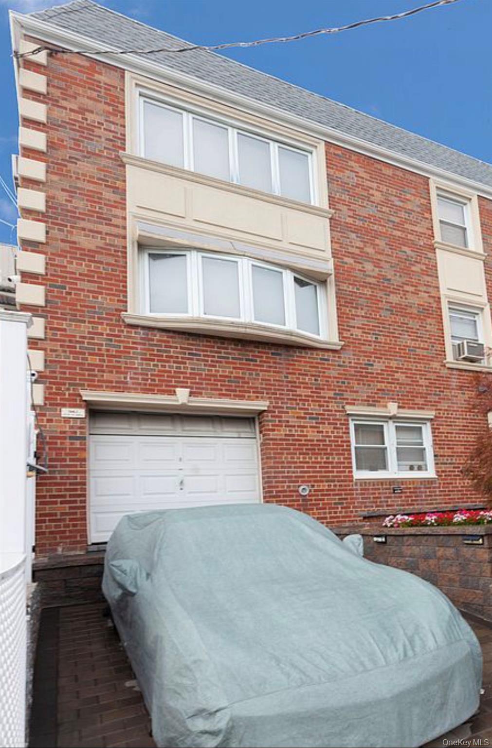 Single Family 20th Avenue  Queens, NY 11357, MLS-982307-4