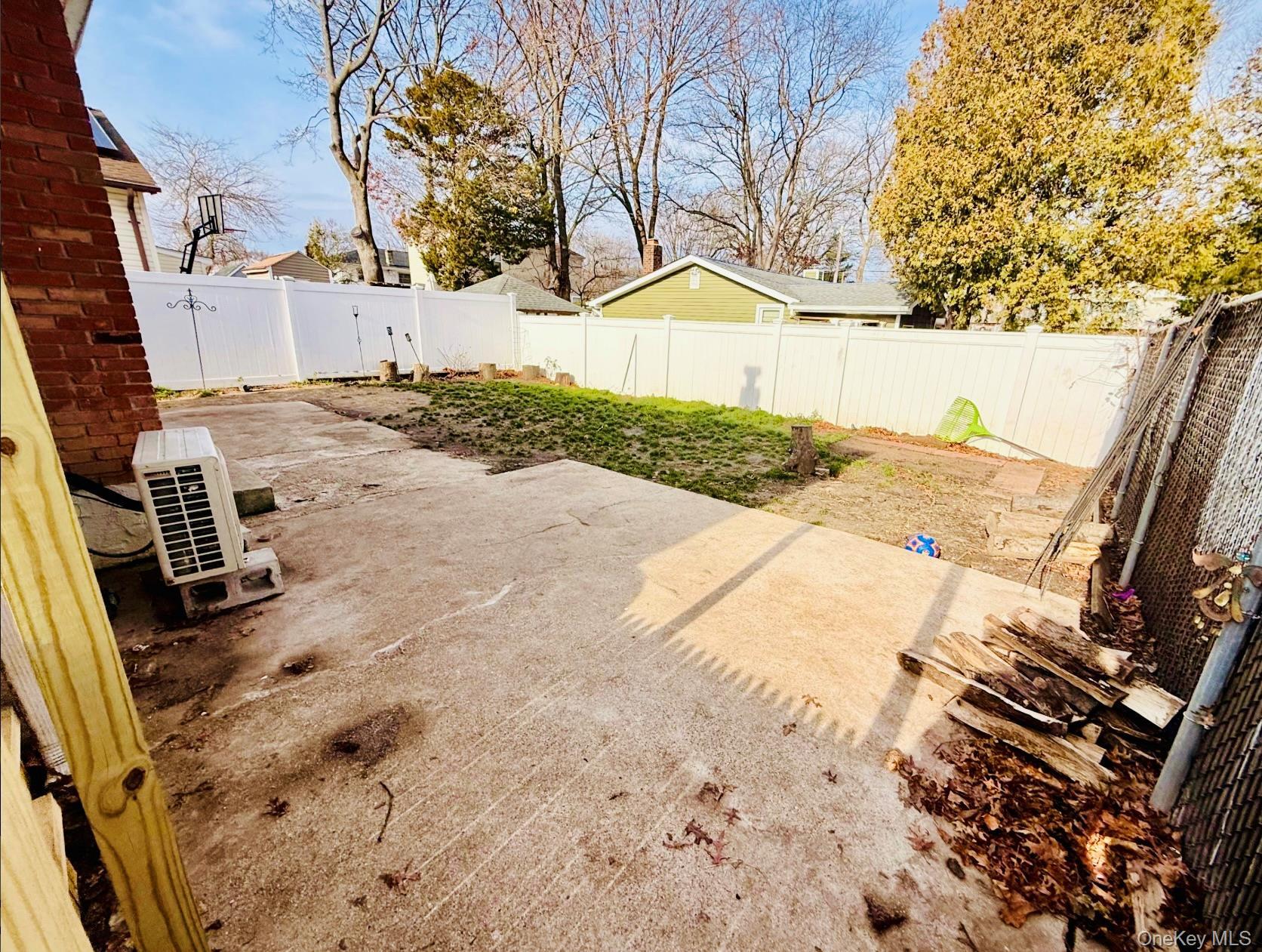Single Family Johnson Avenue  Suffolk County, NY 11779, MLS-982313-40