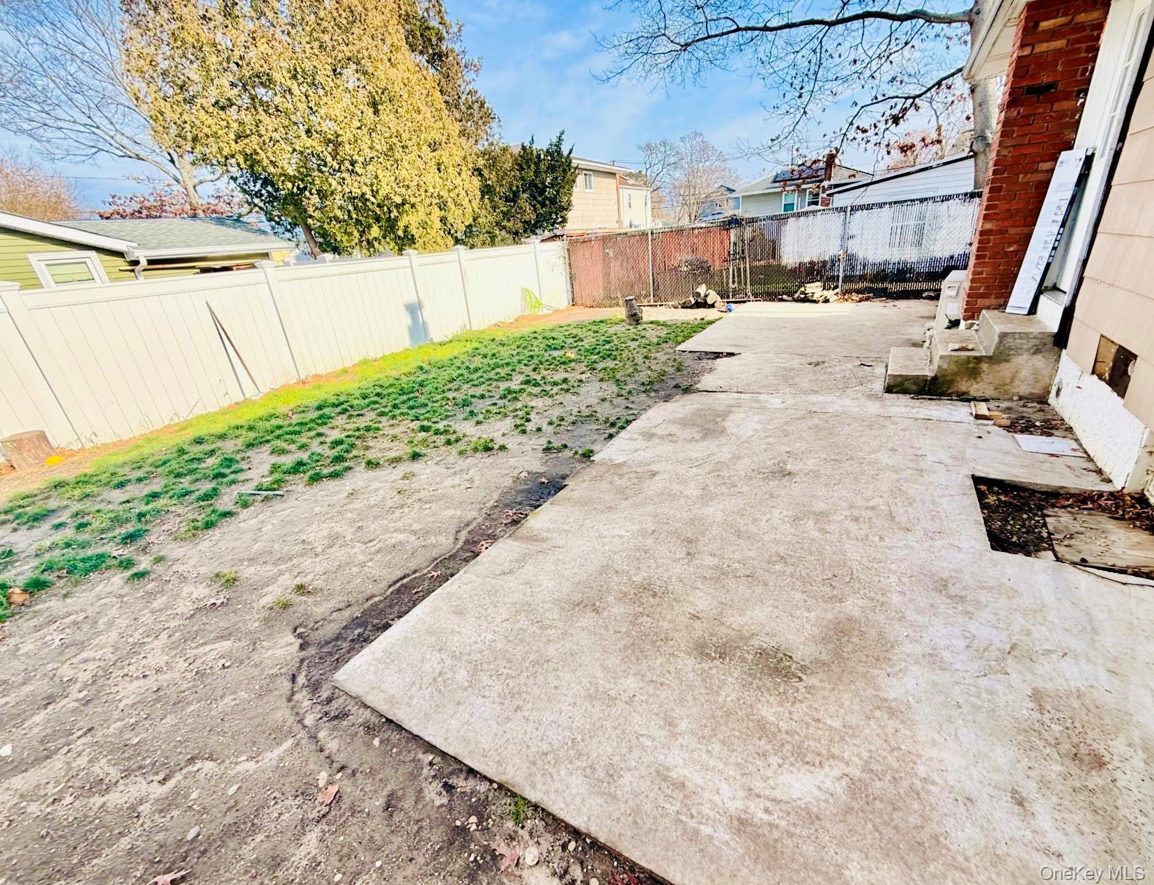Single Family Johnson Avenue  Suffolk County, NY 11779, MLS-982313-42