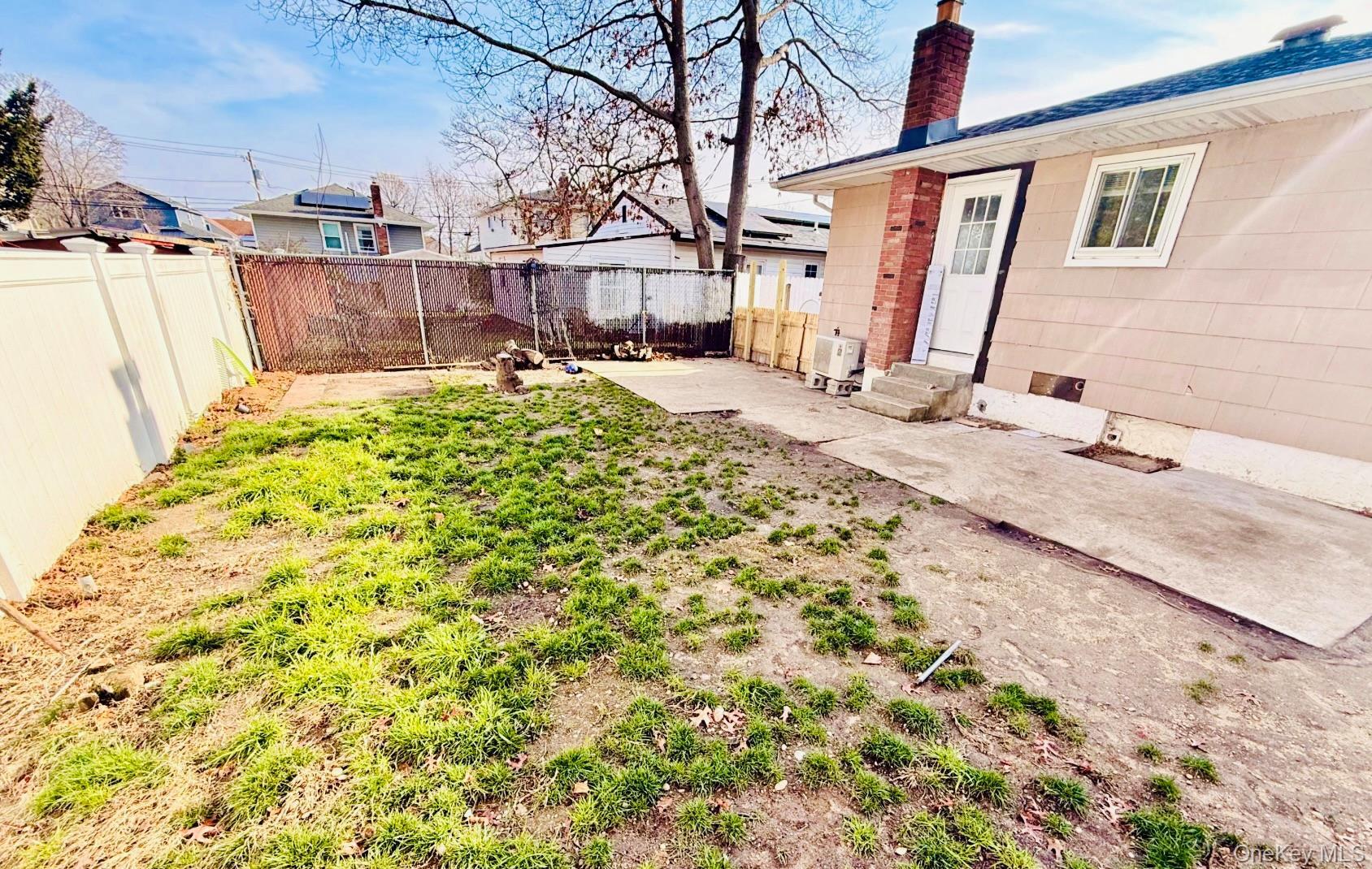 Single Family Johnson Avenue  Suffolk County, NY 11779, MLS-982313-43