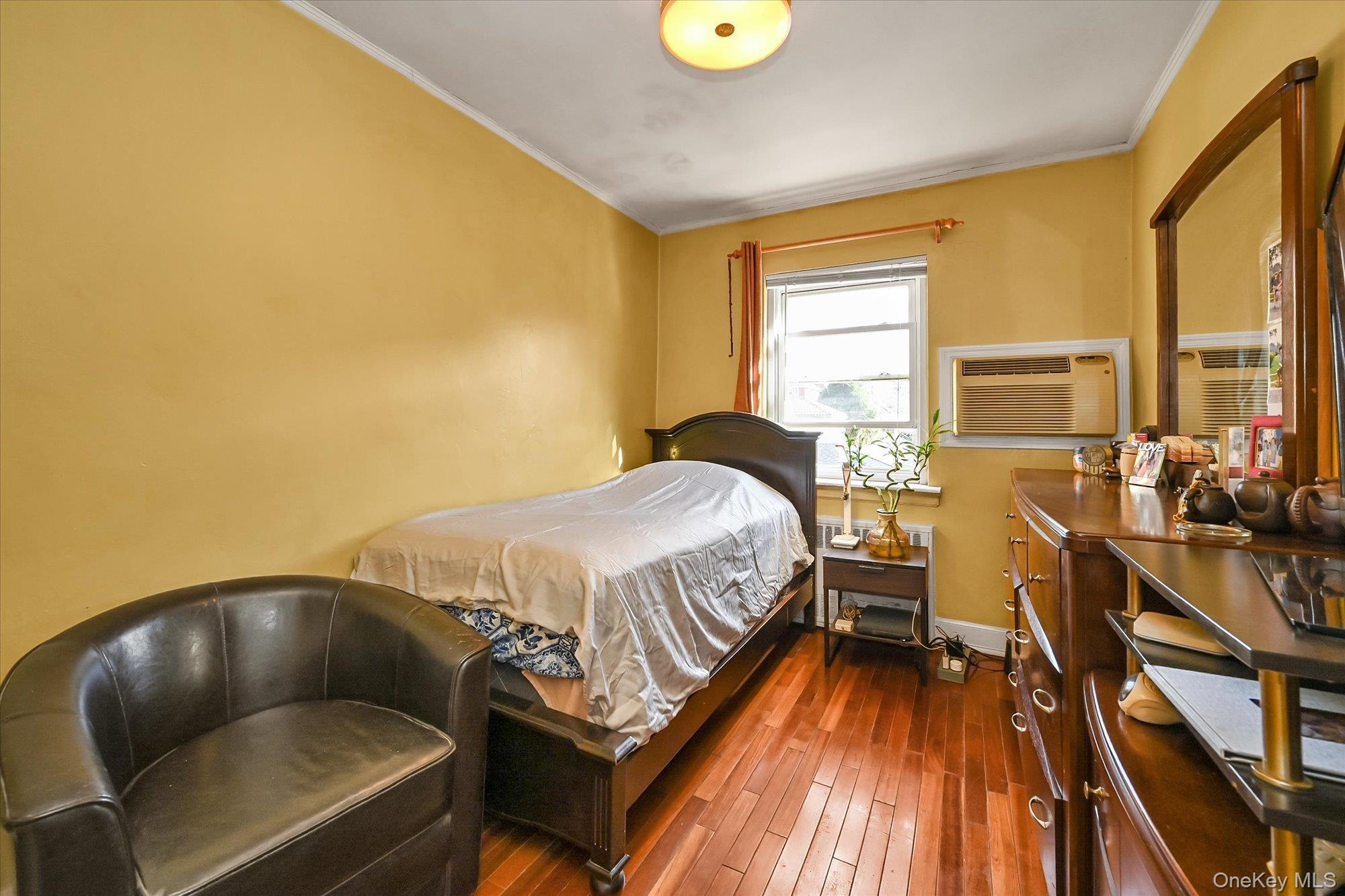 Single Family Booth Memorial Queens, NY 11365, MLS-982317-12