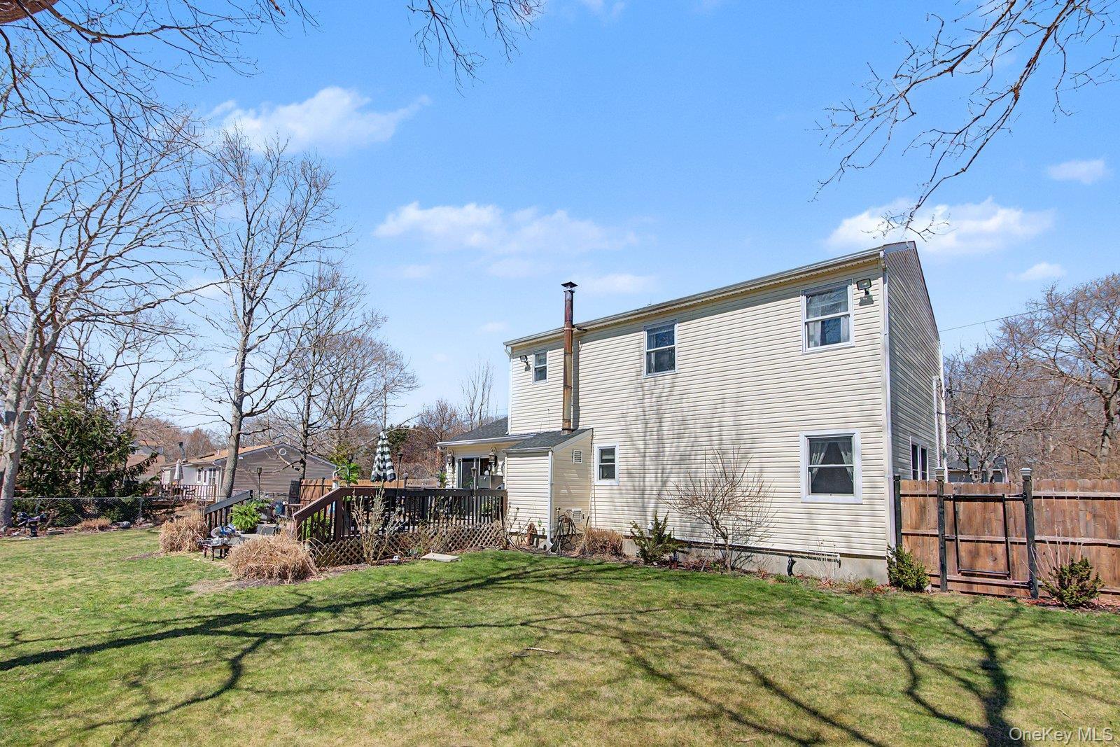 Single Family Sweetbriar  Suffolk County, NY 11950, MLS-982331-22