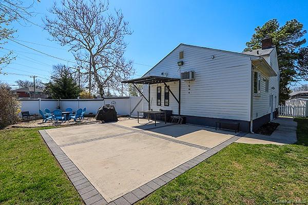 Single Family Hicksville  Nassau County, NY 11758, MLS-982332-23