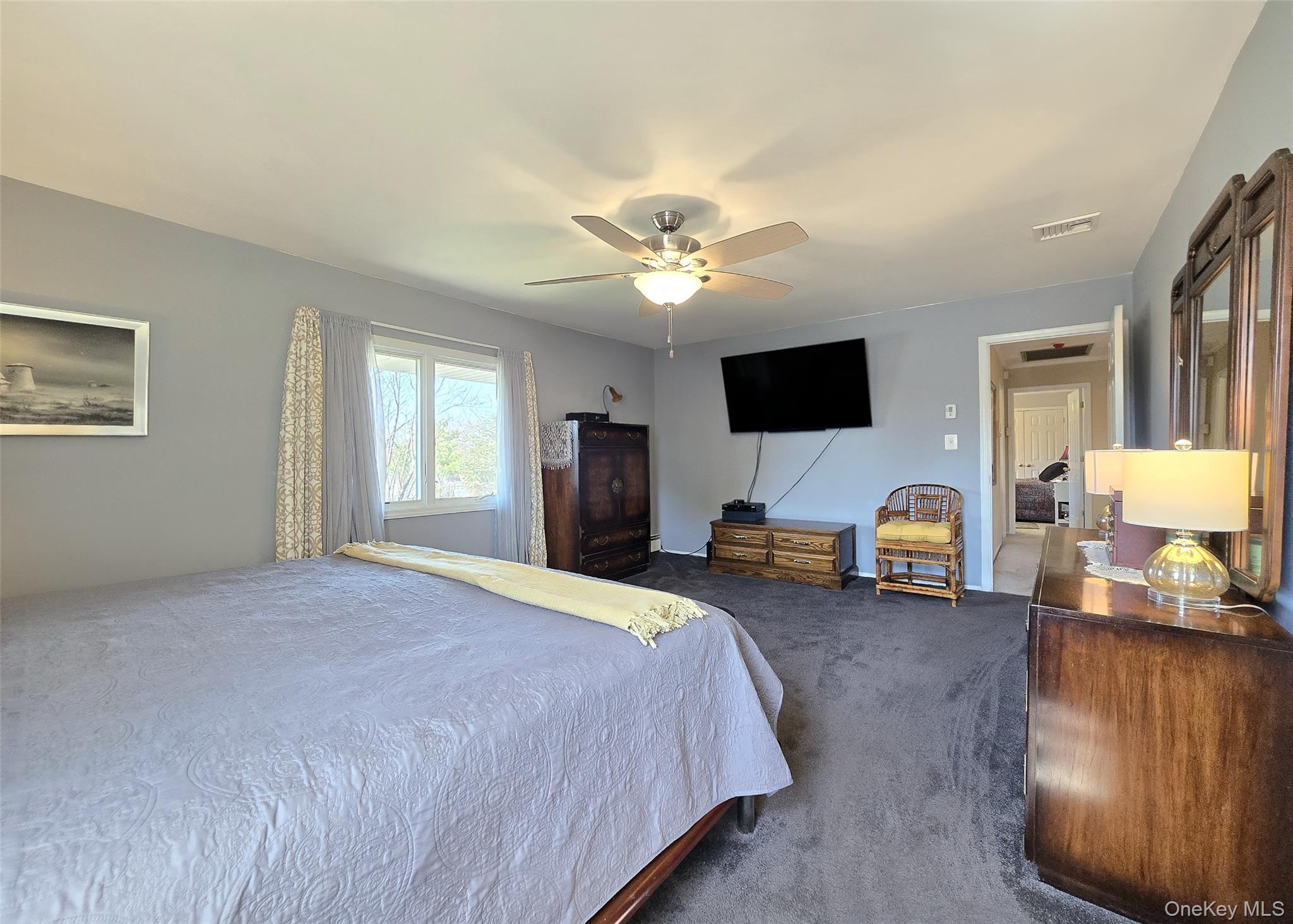 Single Family Ethan  Suffolk County, NY 11779, MLS-982346-15