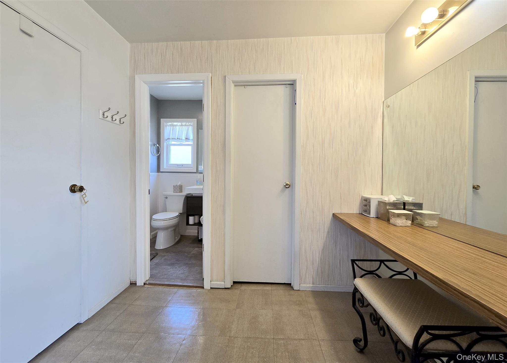 Single Family Ethan  Suffolk County, NY 11779, MLS-982346-16