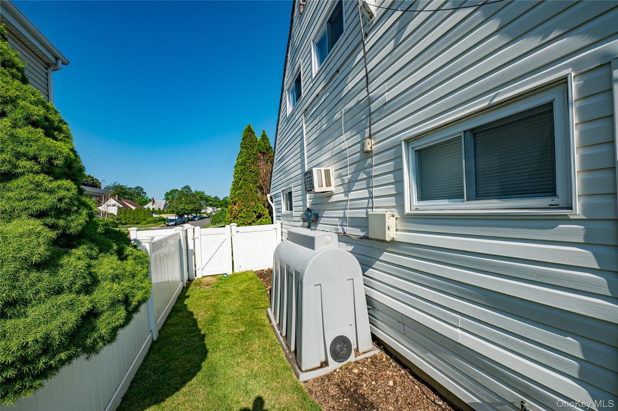 Single Family Division  Nassau County, NY 11801, MLS-982349-5