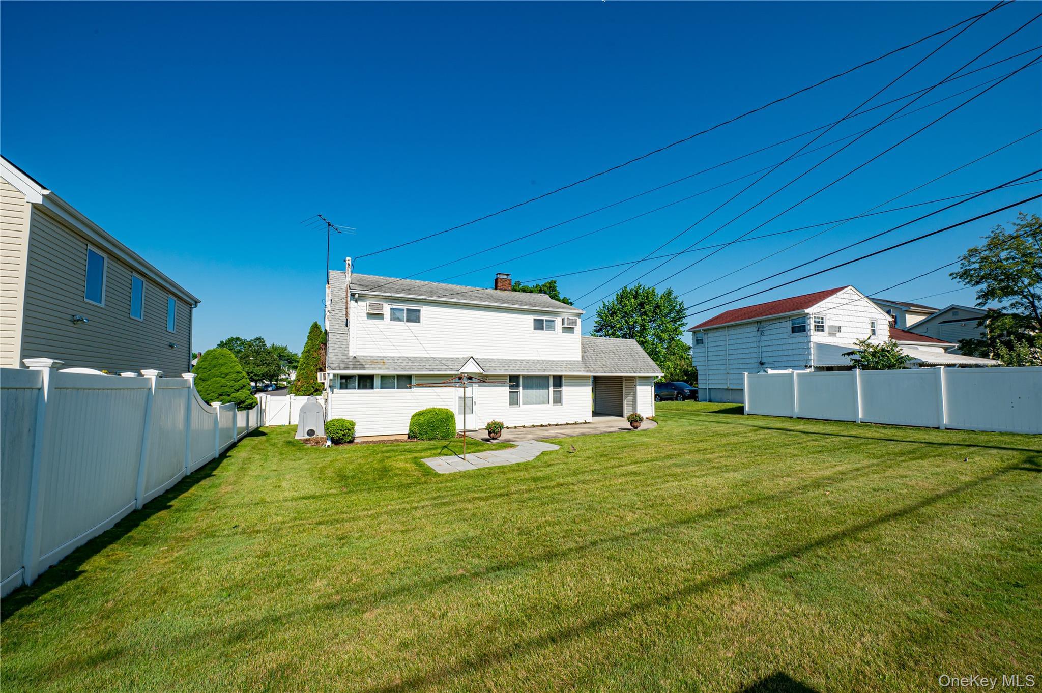Single Family Division  Nassau County, NY 11801, MLS-982349-7