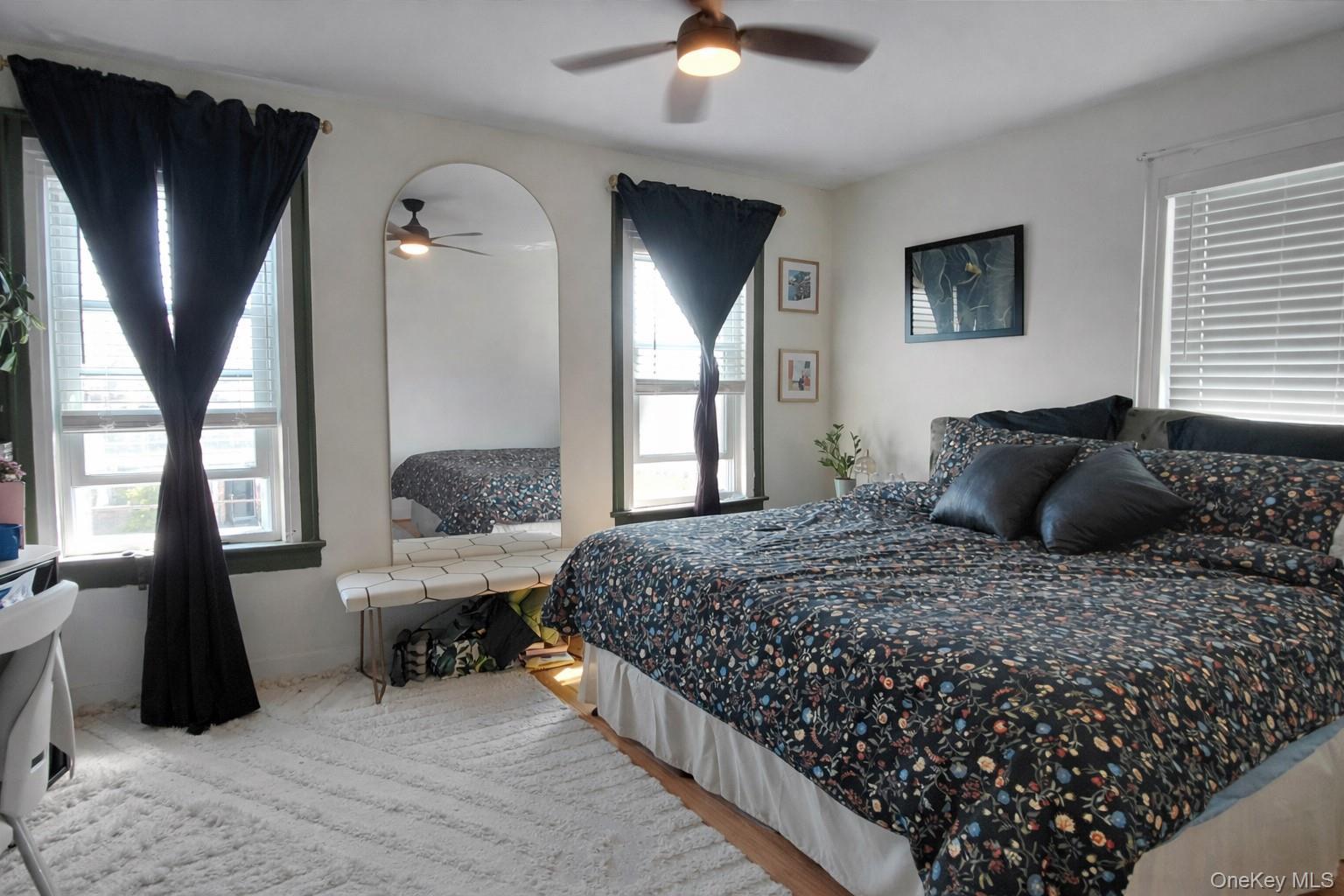 Single Family Almeda  Queens, NY 11692, MLS-982369-6