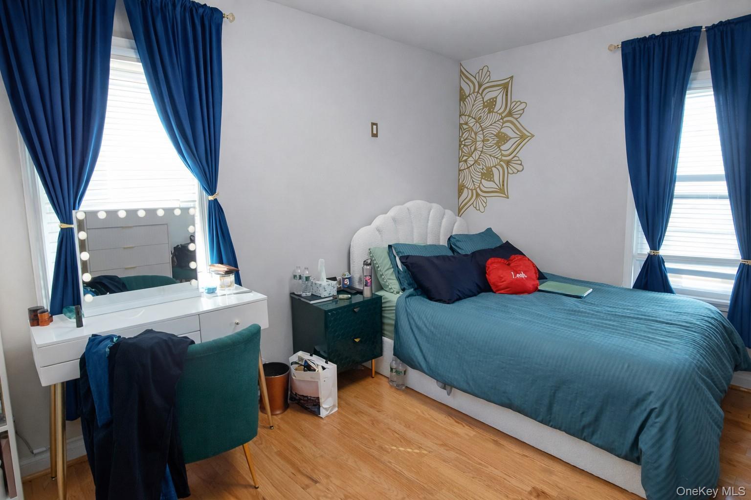 Single Family Almeda  Queens, NY 11692, MLS-982369-7