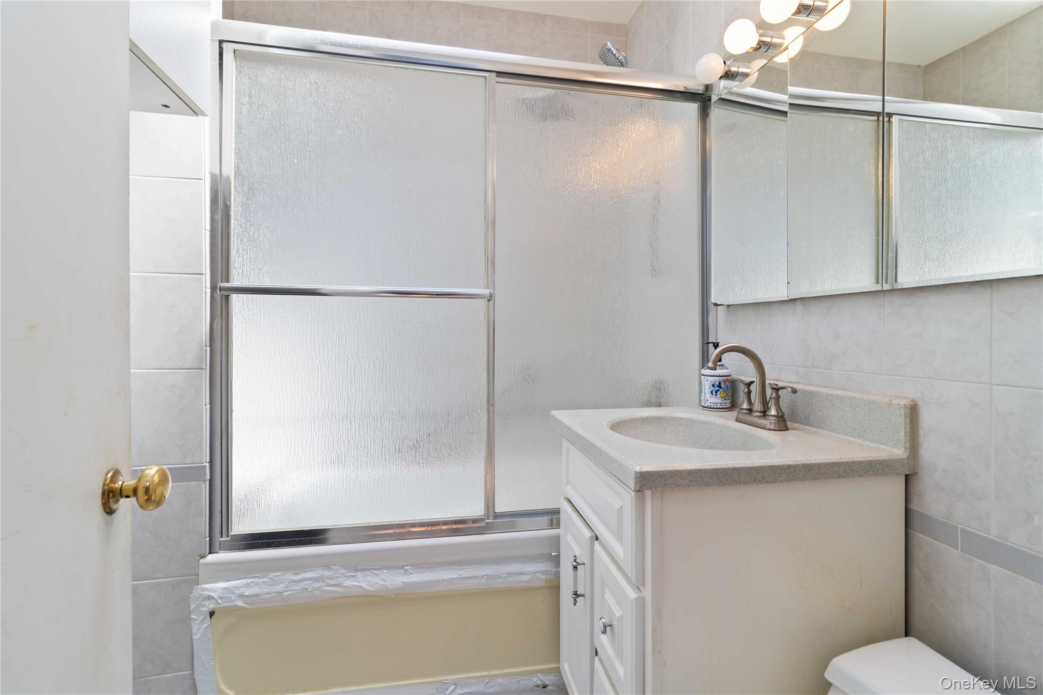 Single Family 25th  Queens, NY 11369, MLS-982394-16