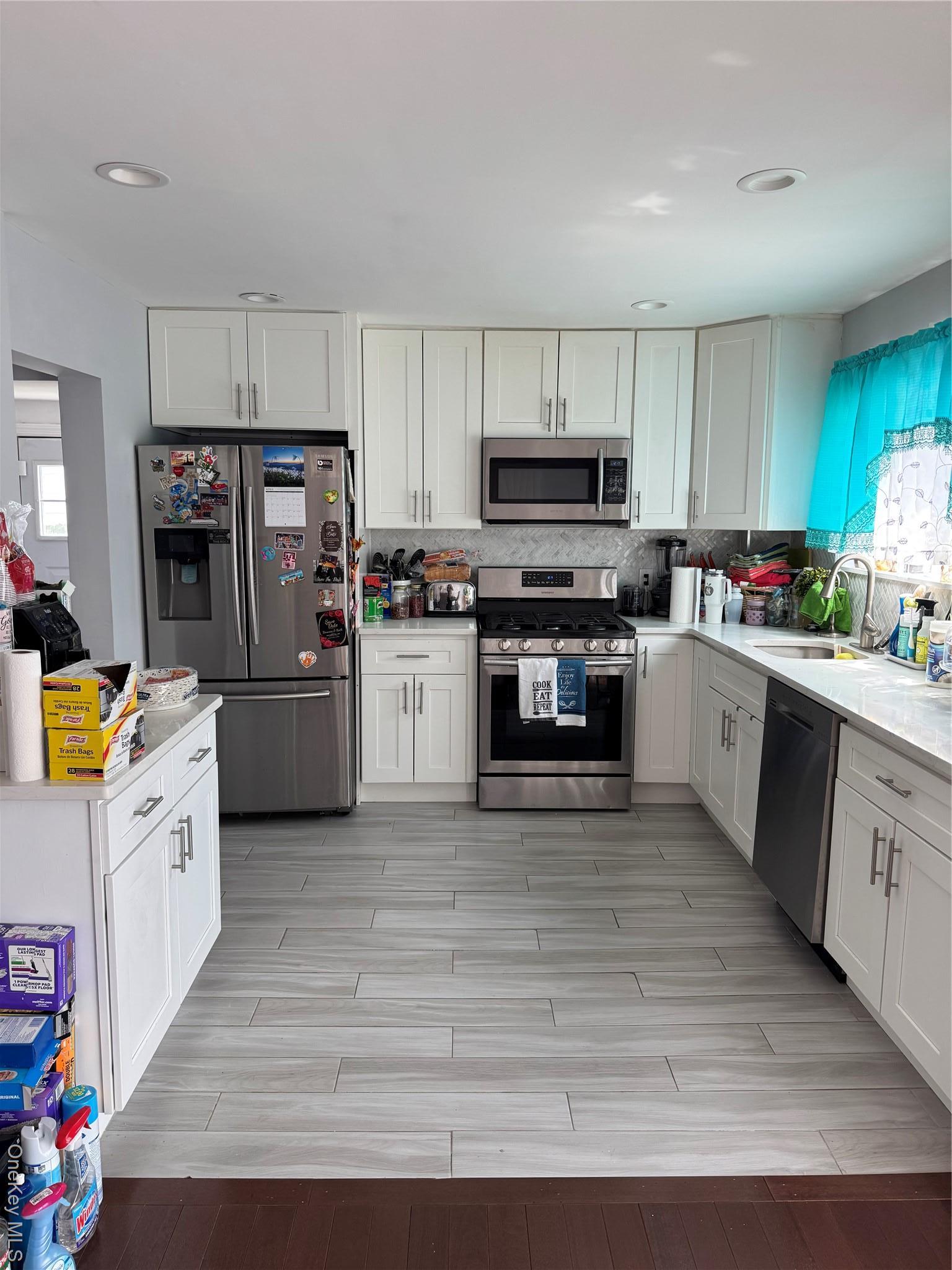 Single Family Frazier  Nassau County, NY 11550, MLS-982397-3