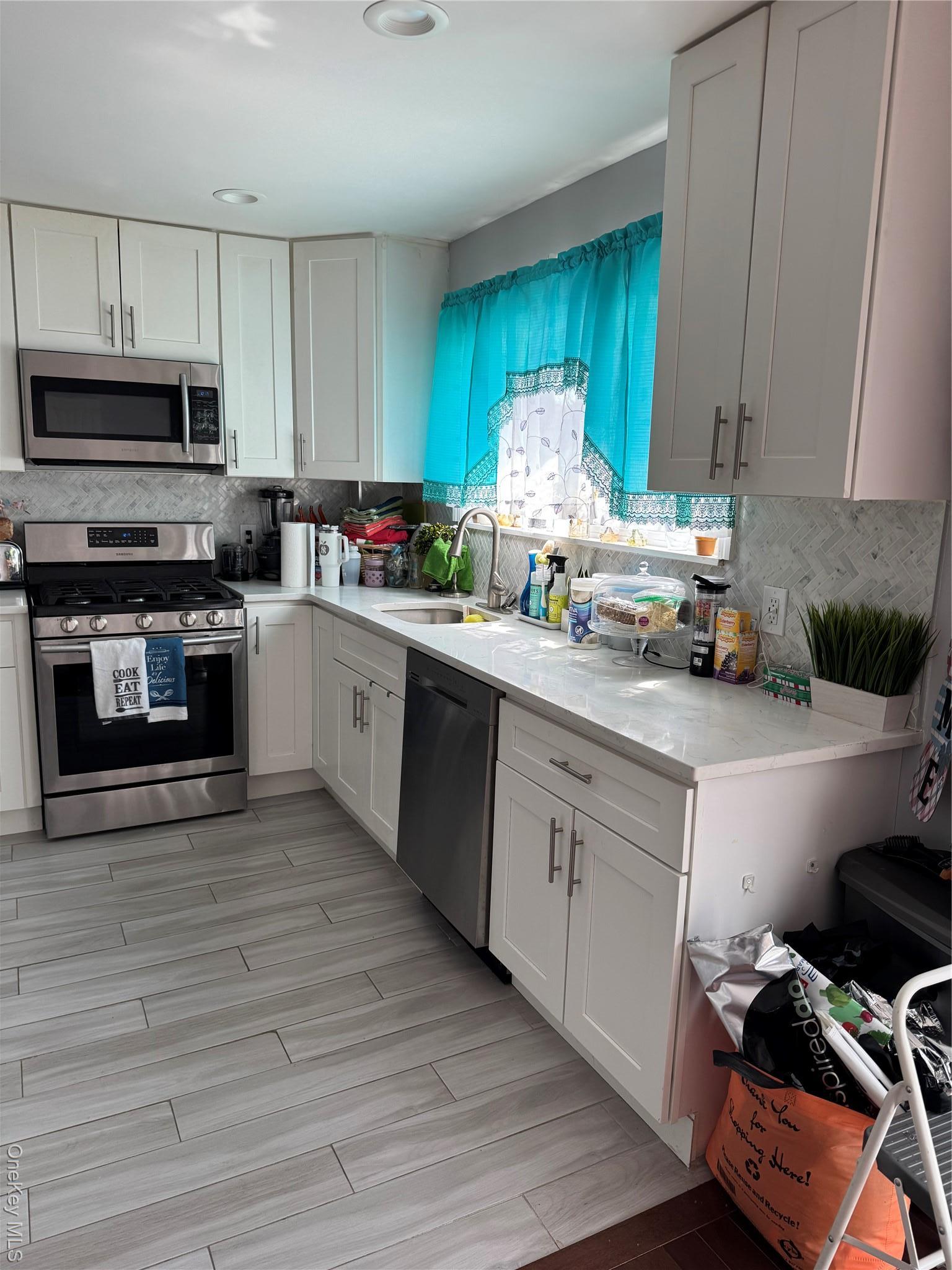 Single Family Frazier  Nassau County, NY 11550, MLS-982397-4