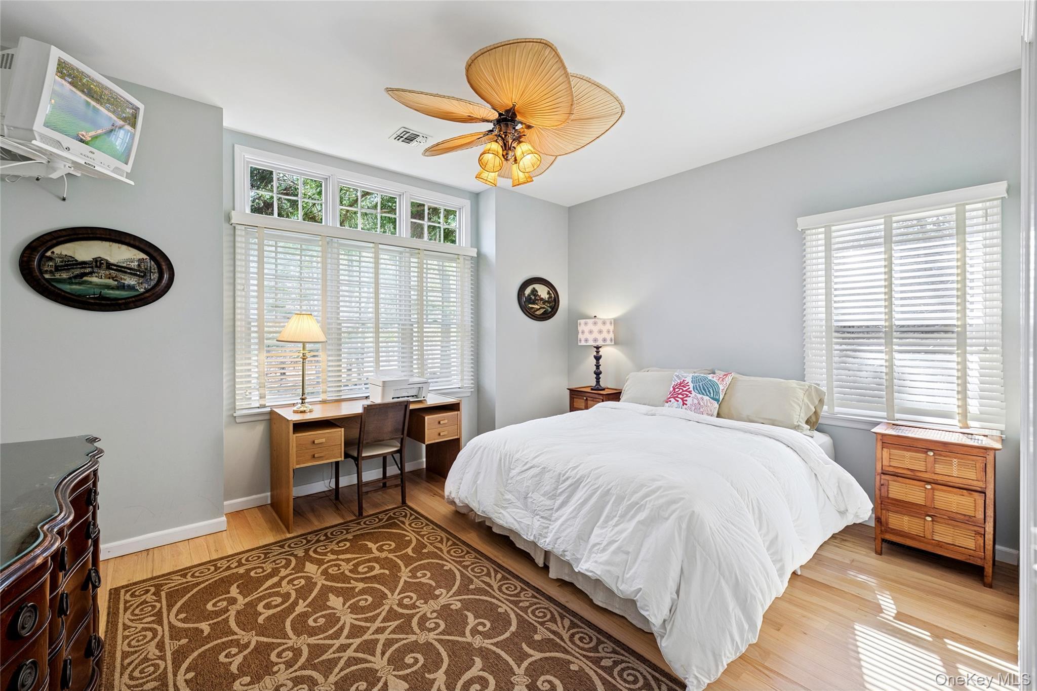 Single Family Northwest Suffolk County, NY 11962, MLS-982410-16